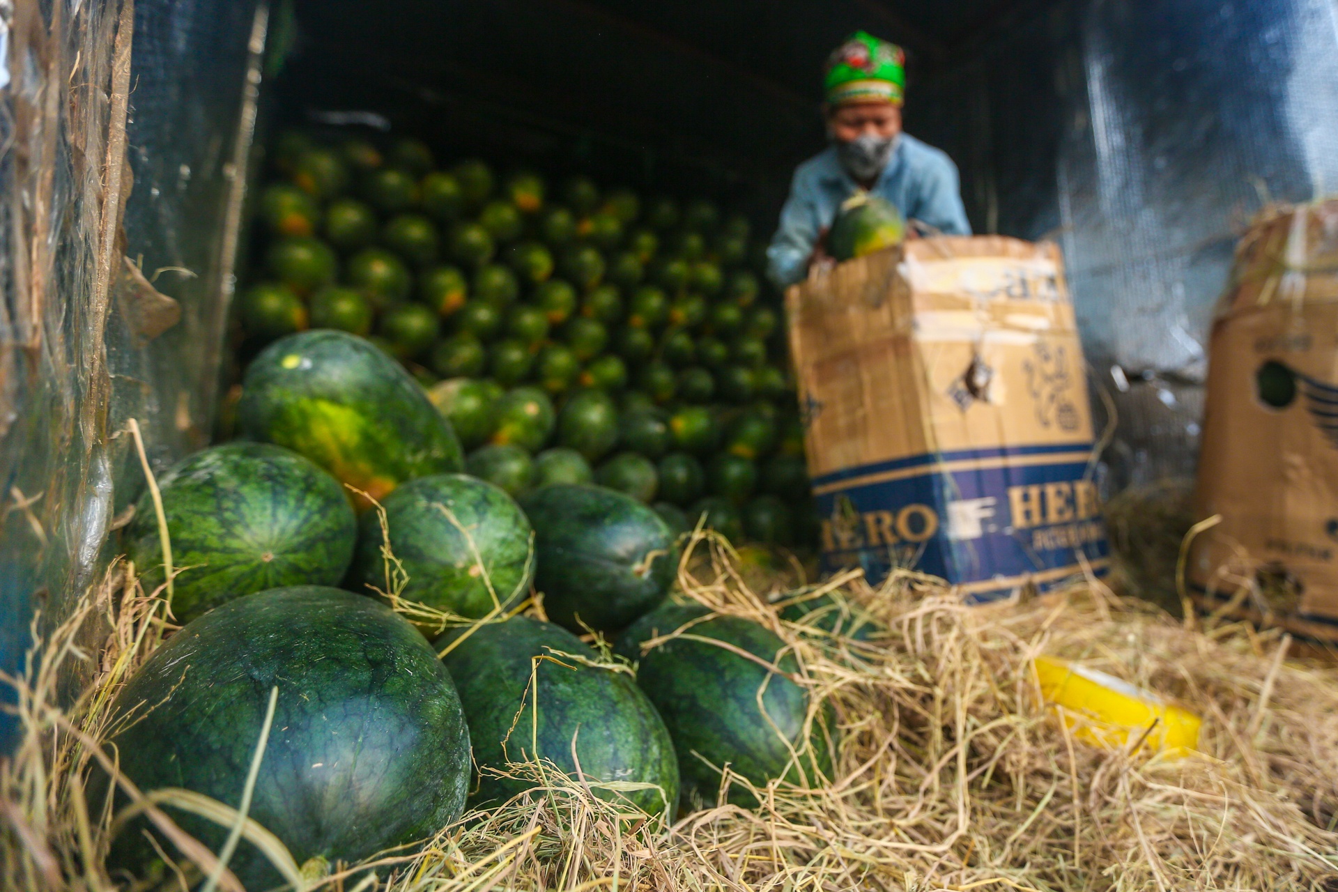 Phong toa toan bo cho Long Bien anh 5