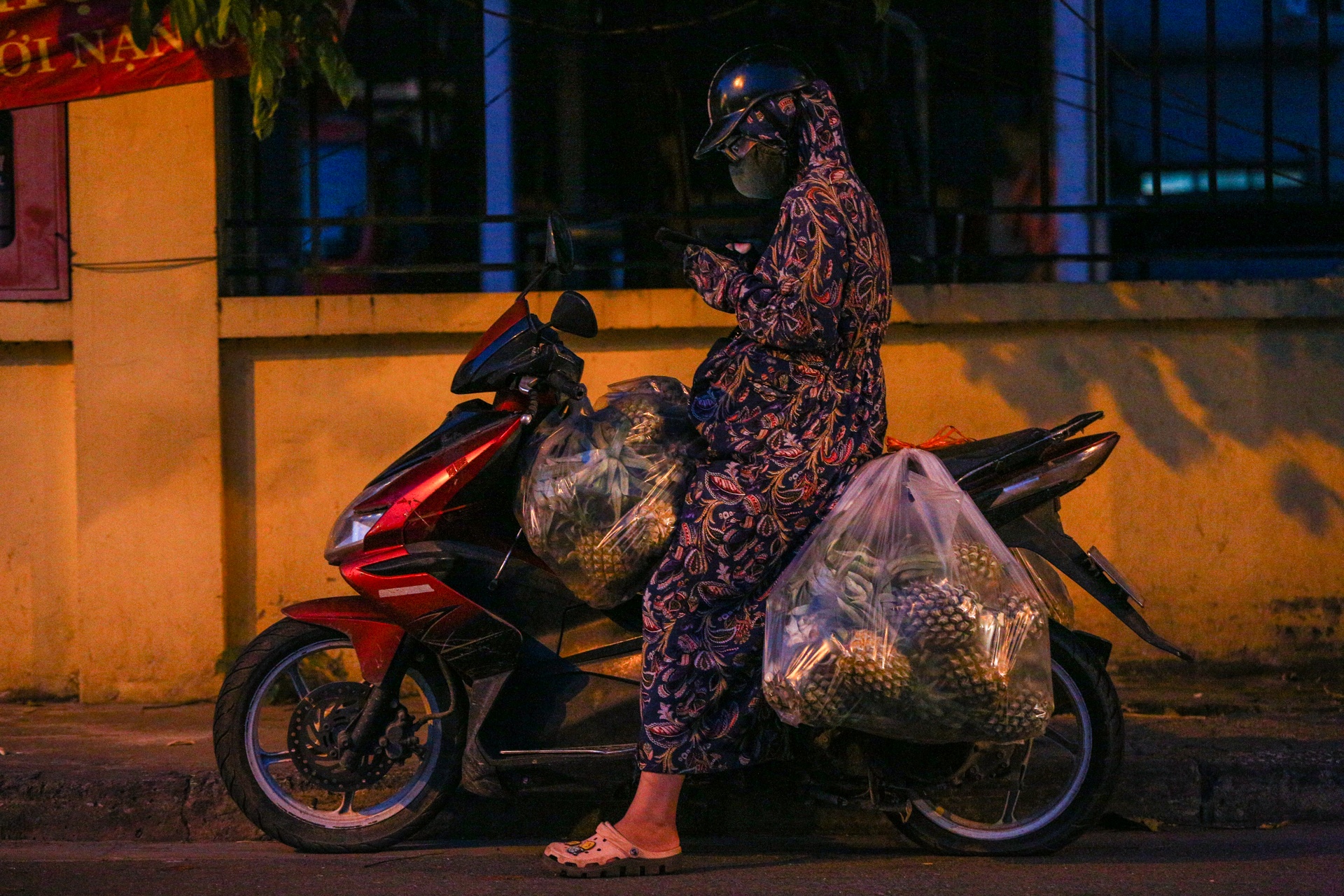 Phong toa toan bo cho Long Bien anh 8