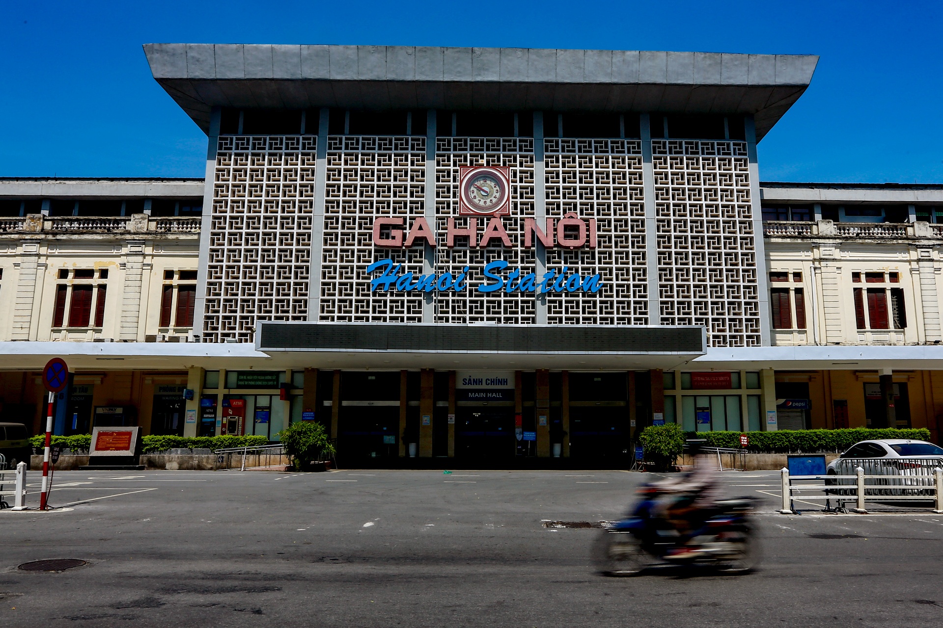 May bay xe khach ngung lan banh anh 4