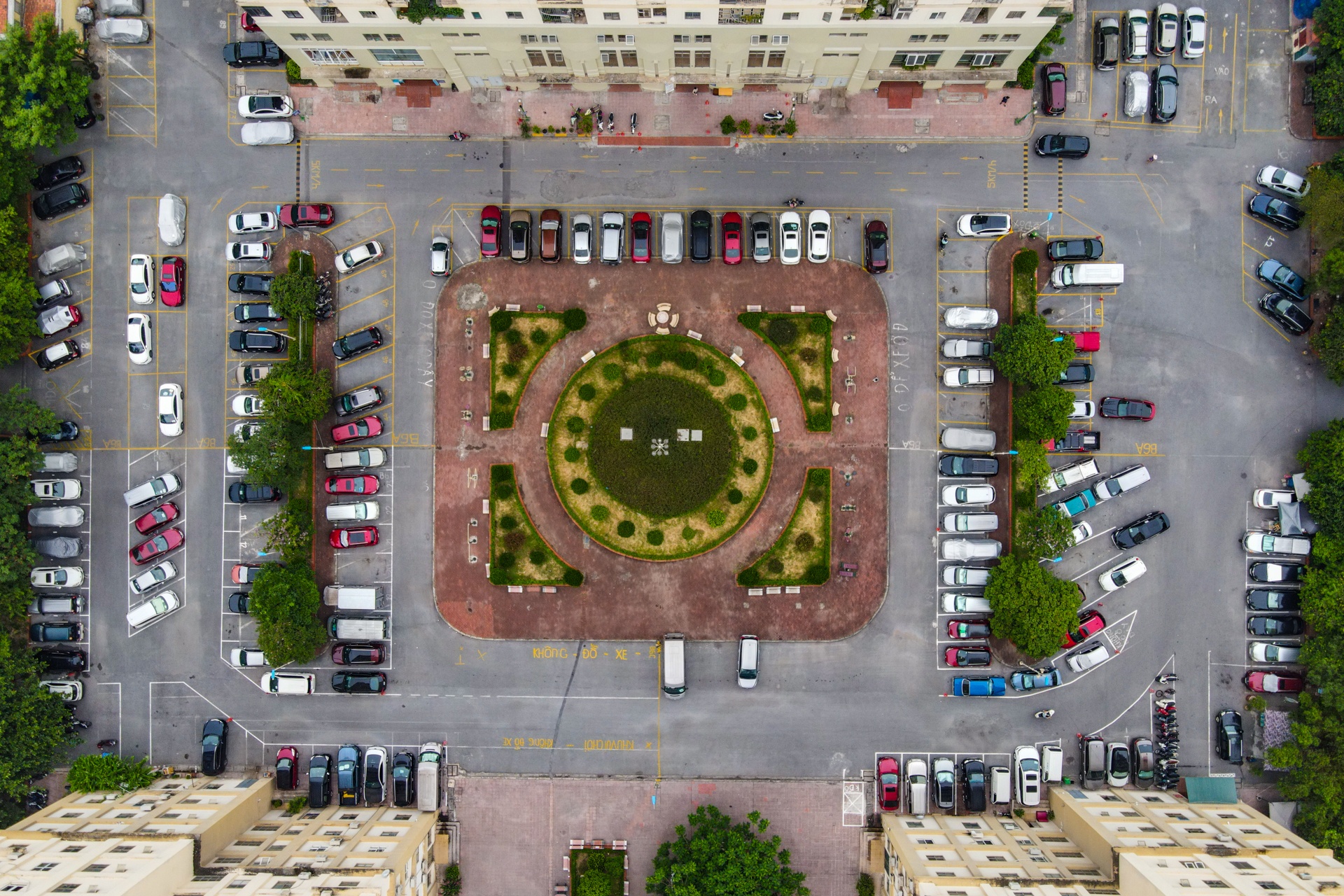 May bay xe khach ngung lan banh anh 22