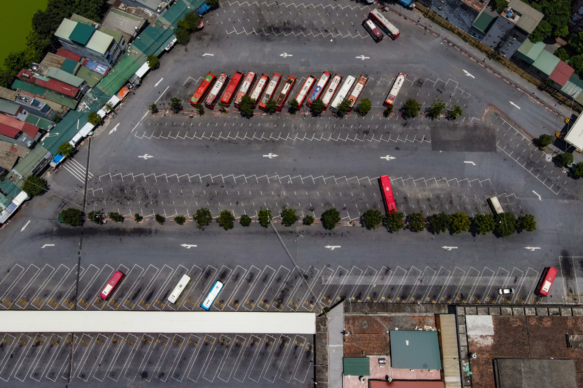 May bay xe khach ngung lan banh anh 17