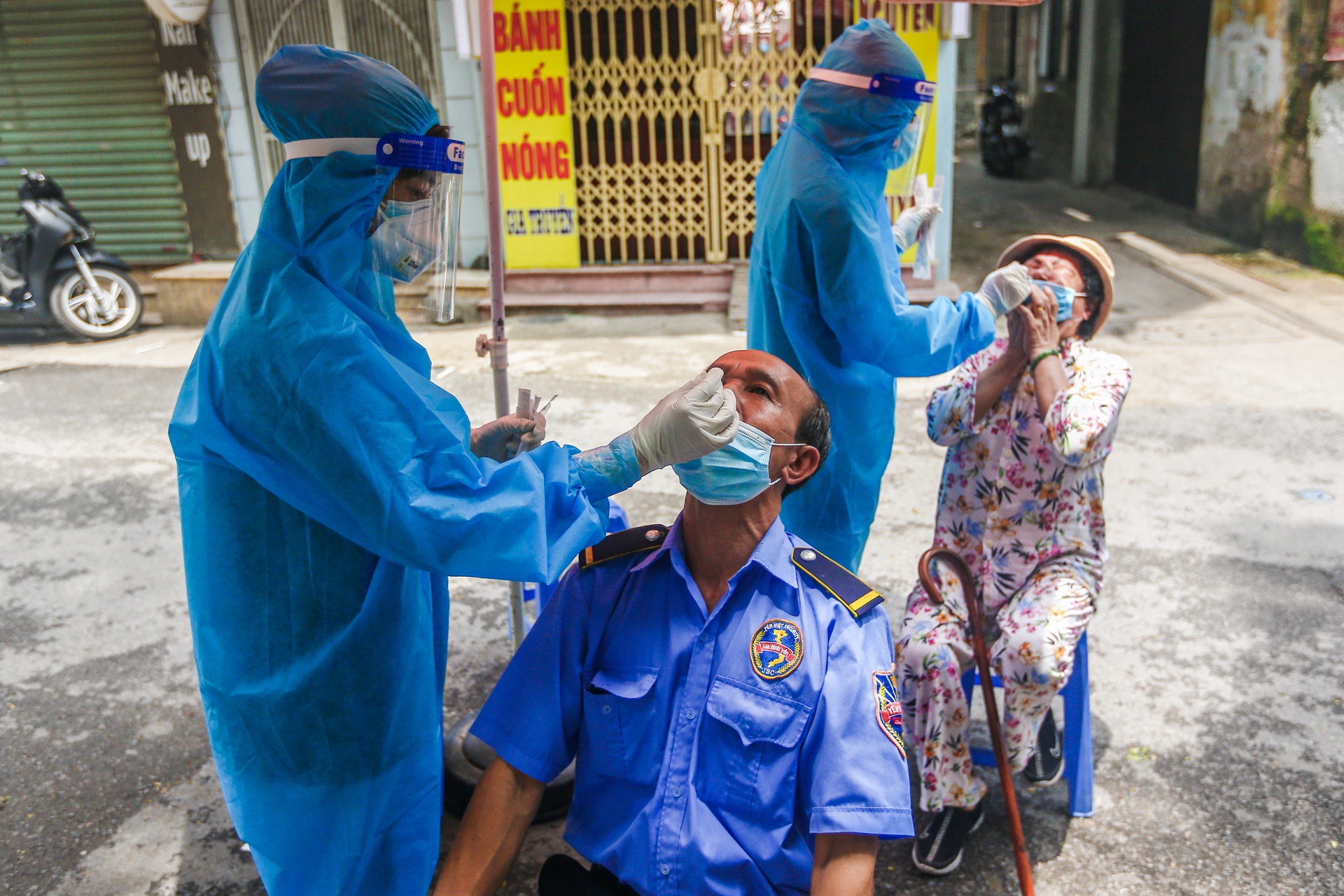 Lay mau toan bo phuong Van Chuong anh 6