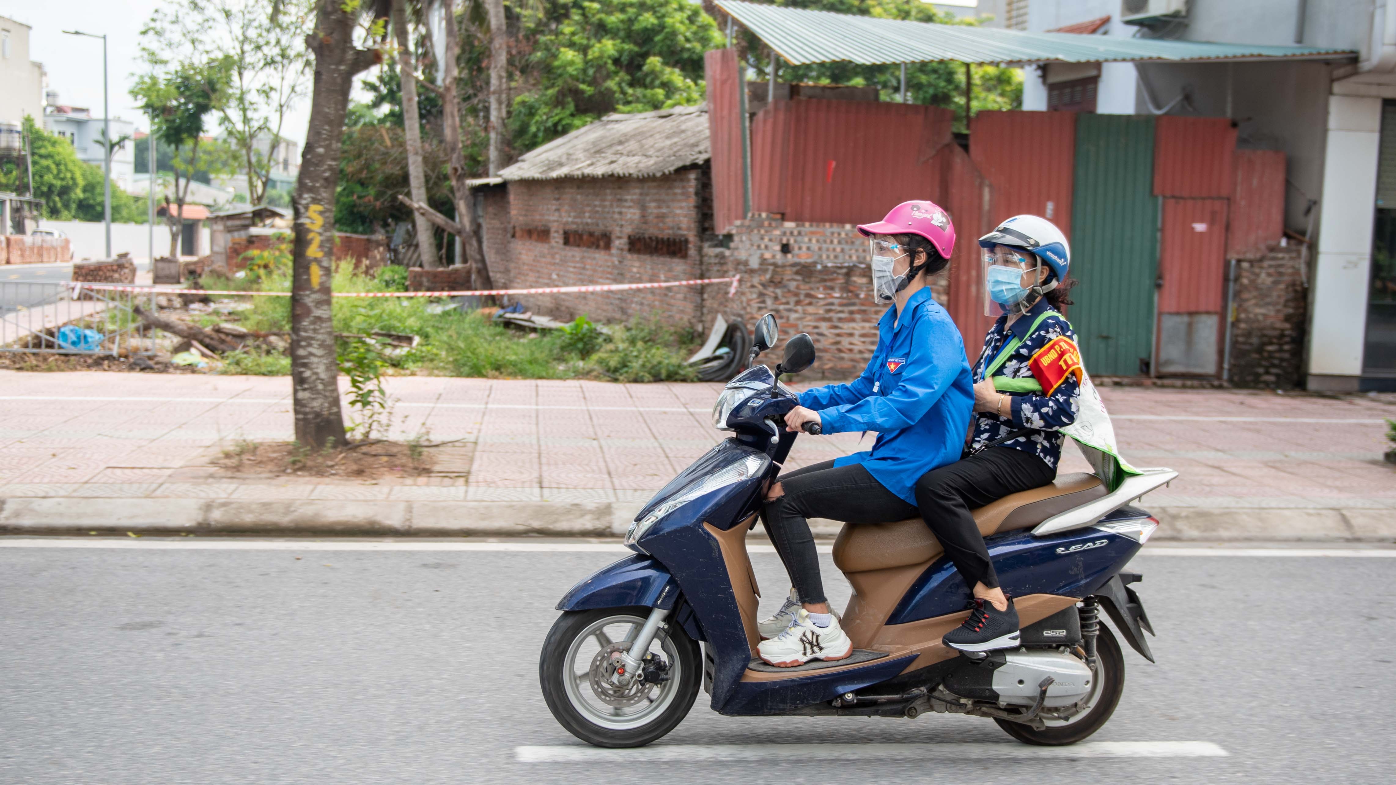 Di cho giup nguoi dan Ha Noi anh 3
