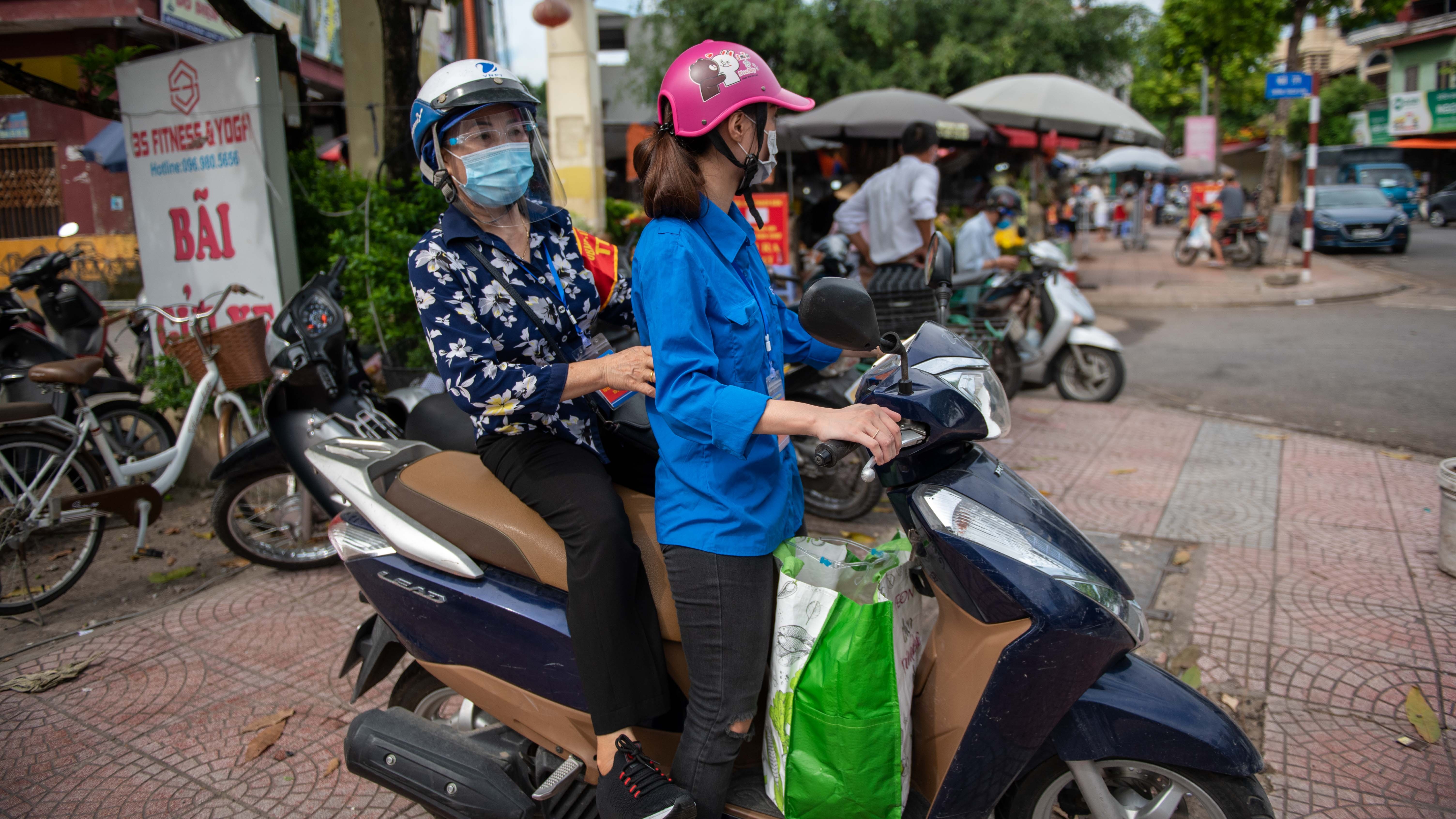 Di cho giup nguoi dan Ha Noi anh 11