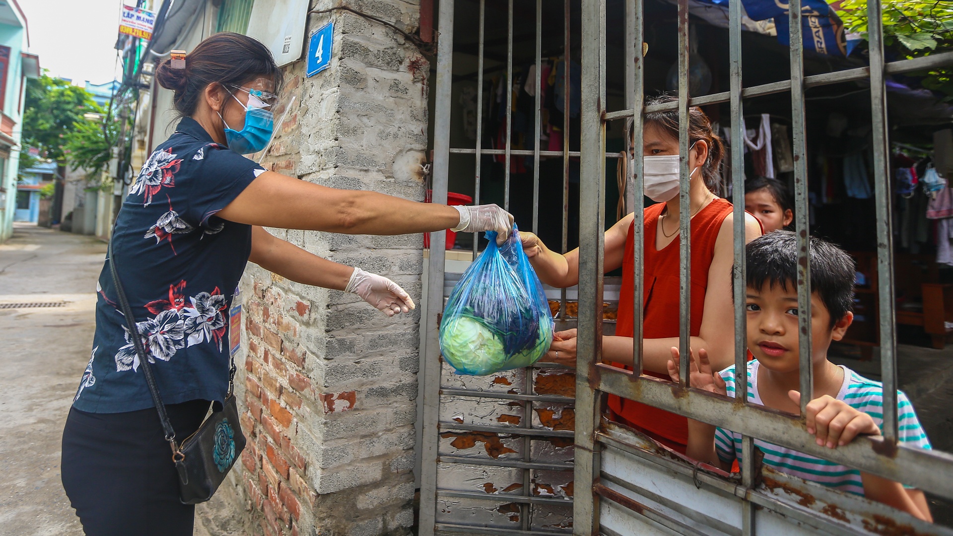 Di cho giup nguoi dan Ha Noi anh 14