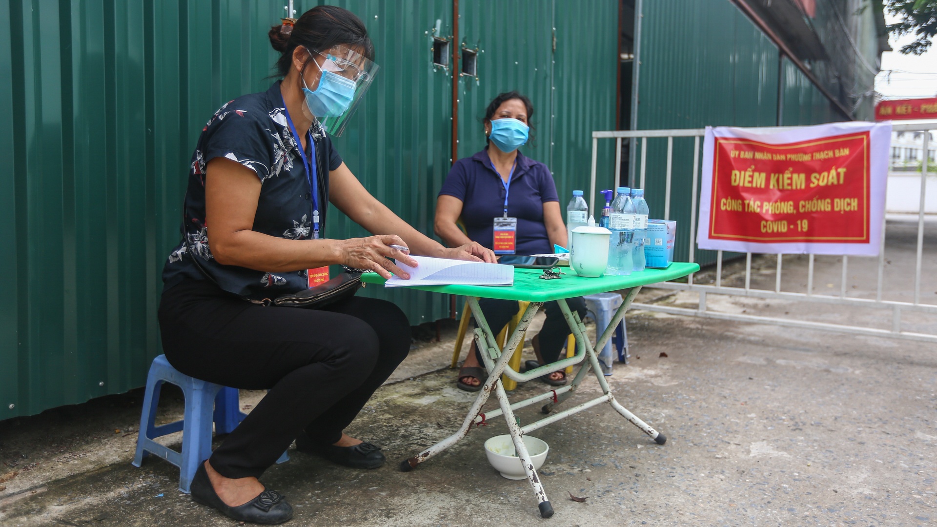 Di cho giup nguoi dan Ha Noi anh 17