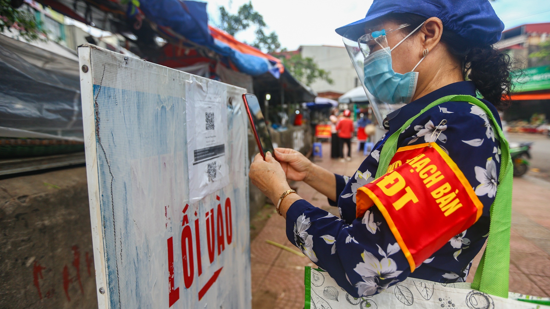 Di cho giup nguoi dan Ha Noi anh 4