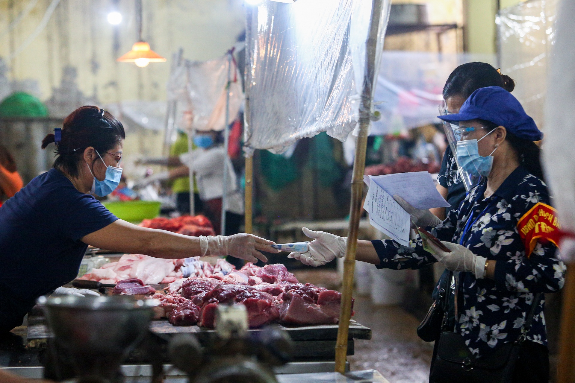 Di cho giup nguoi dan Ha Noi anh 8