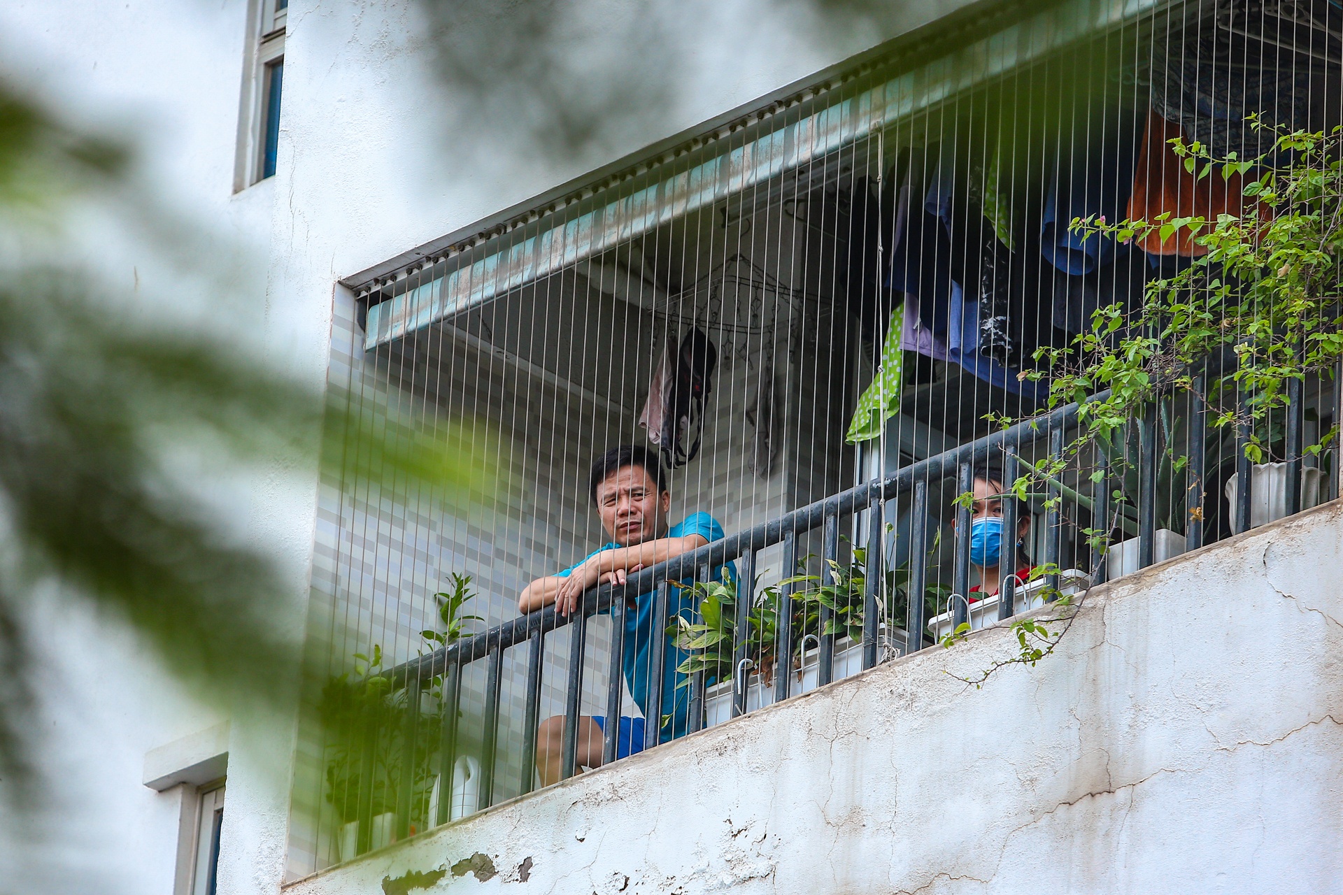 Lap so chi huy da chien,  phong toa toa nha HH4C Linh Dam anh 5