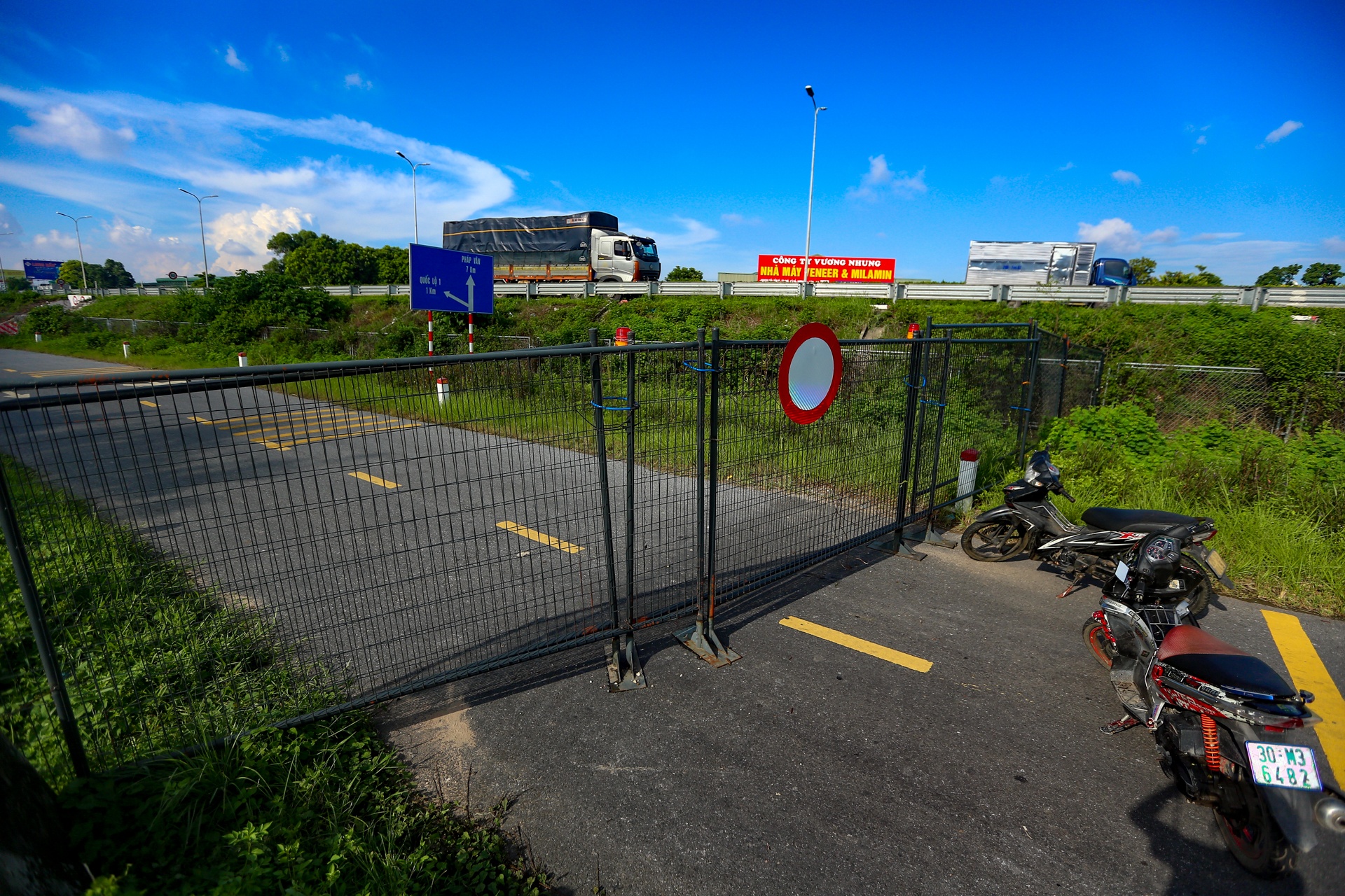 30 chot chan cung ngan nguoi dan vao vung dich o Ha Noi anh 8