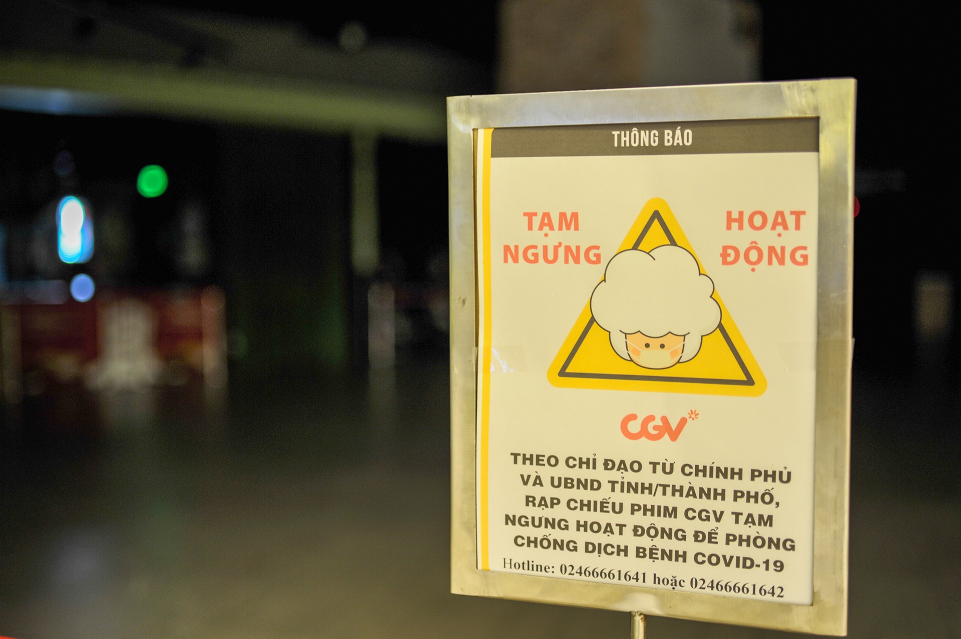 Trung tam thuong mai o Ha Noi trong ngay dau don khach tro lai anh 13