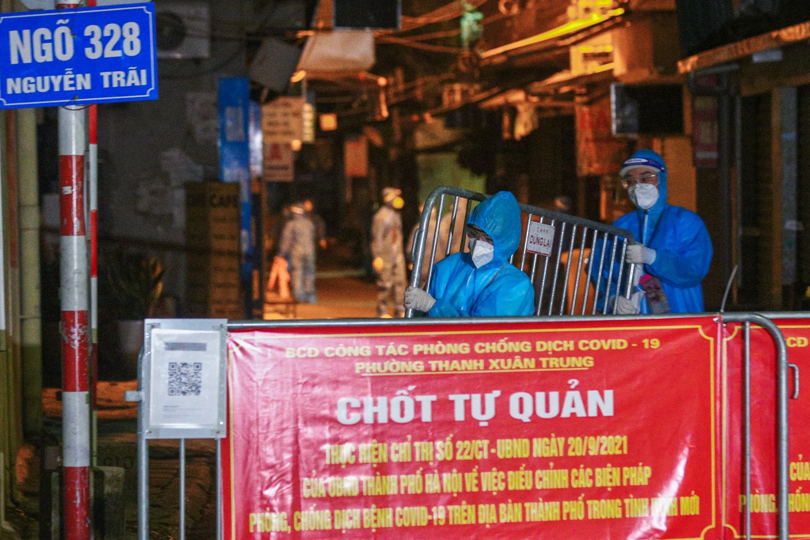 Go phong toa o dich Thanh Xuan Trung o Ha Noi hinh anh