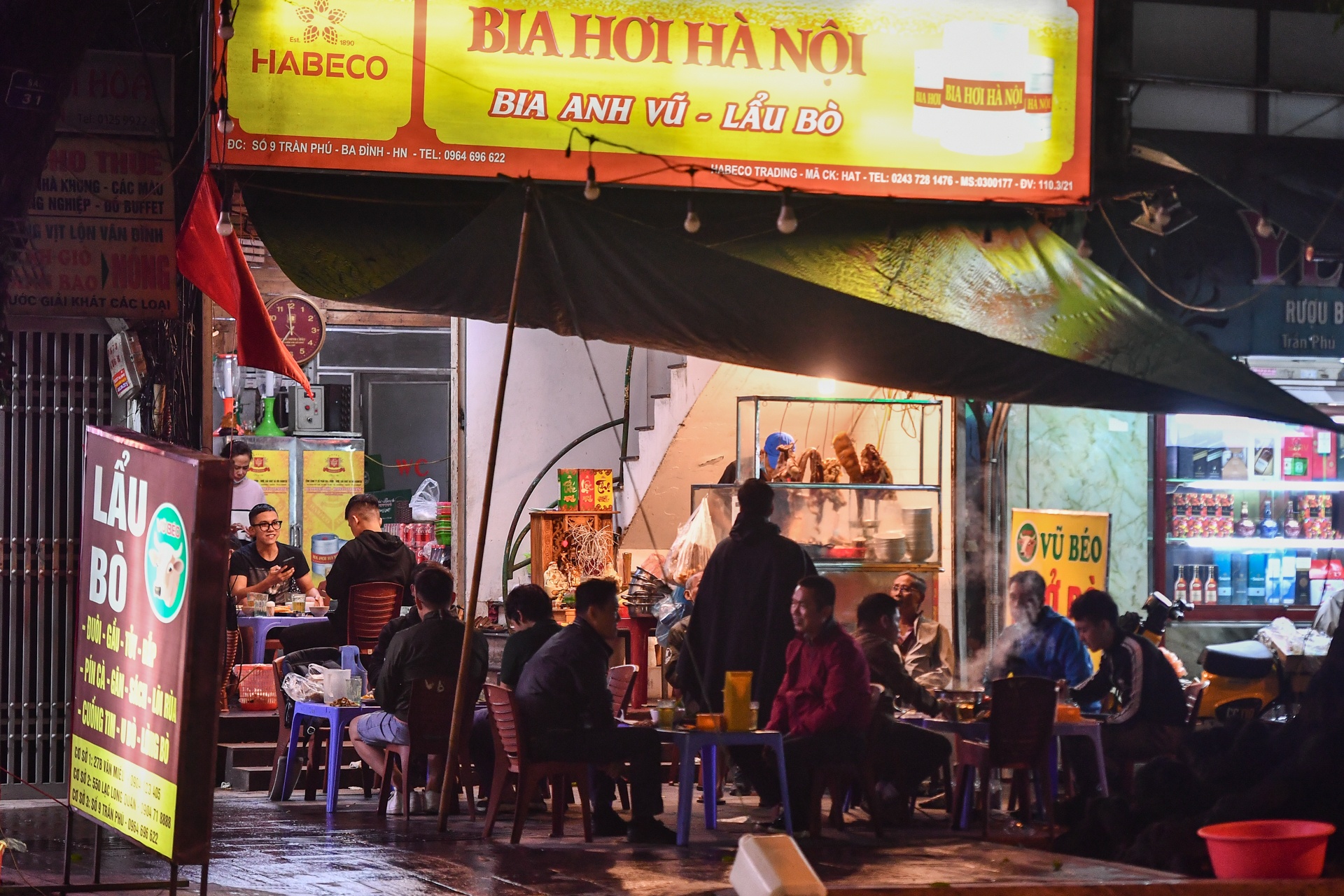 Quan lau,  nuong o Ha Noi kin khach ngay cuoi tuan anh 6