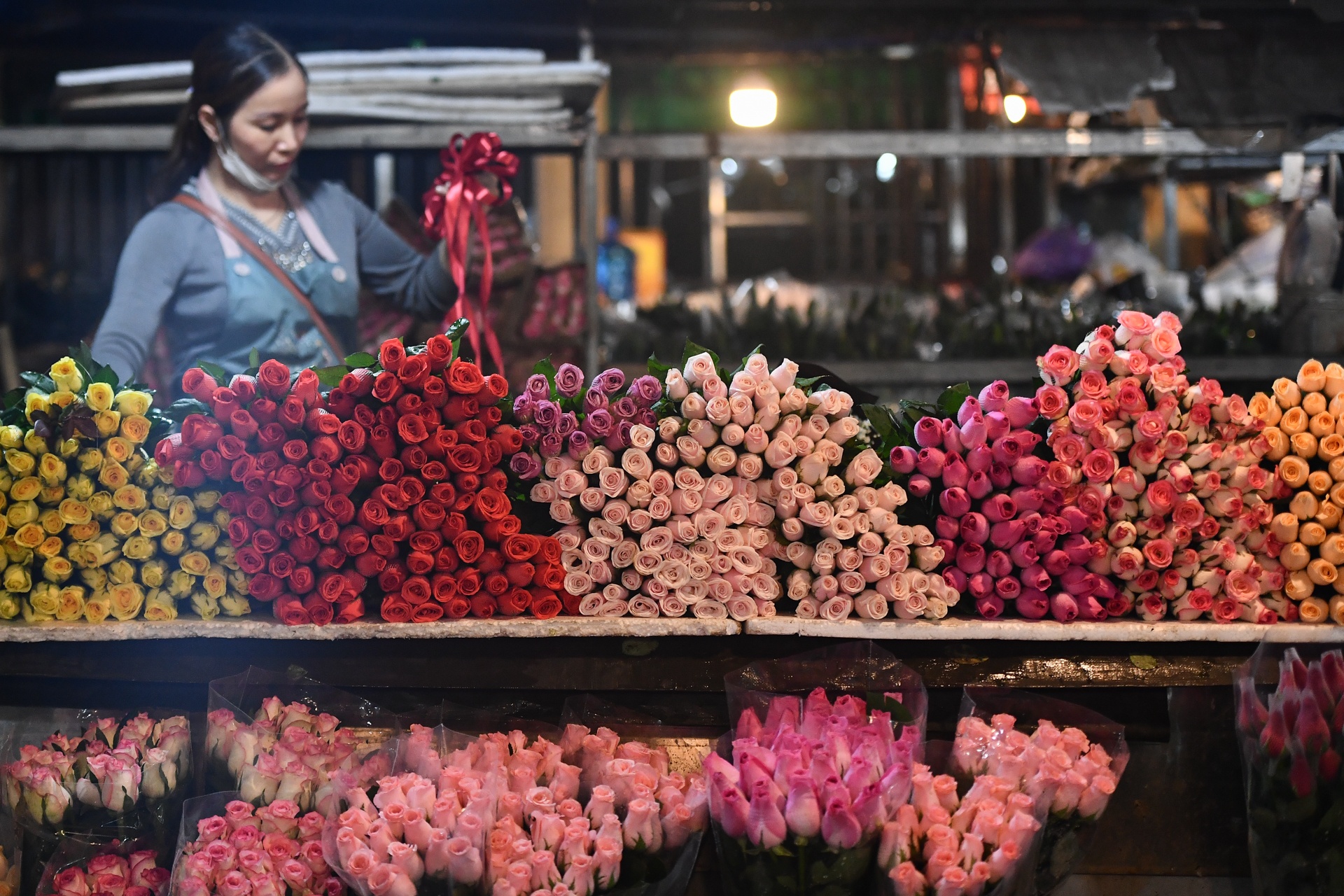 Cho hoa dem Quang An nhon nhip rang sang ngay Phu nu Viet Nam anh 5