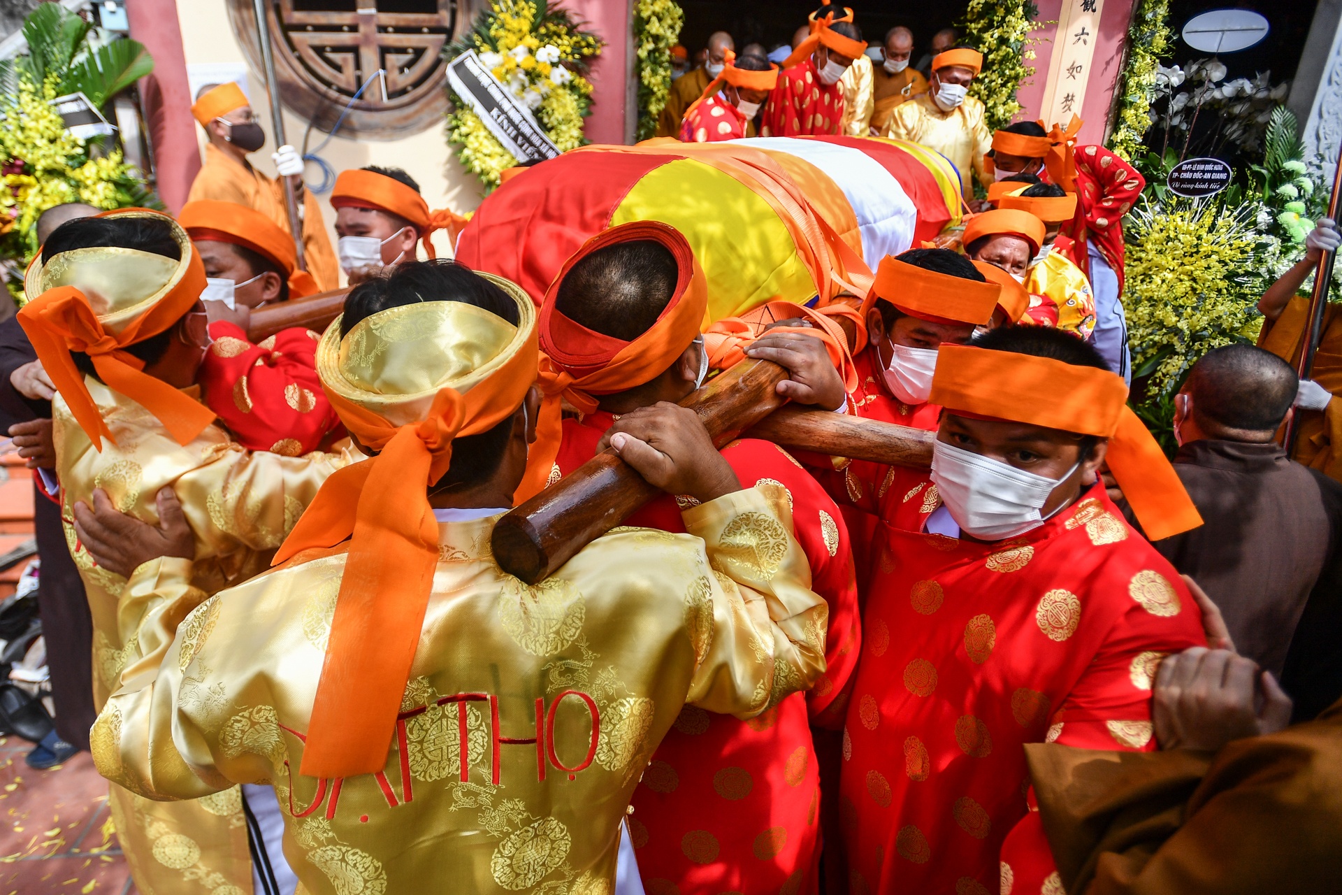 Nguoi dan,  phat tu xuc dong tien dua co Dai lao Hoa thuong anh 8