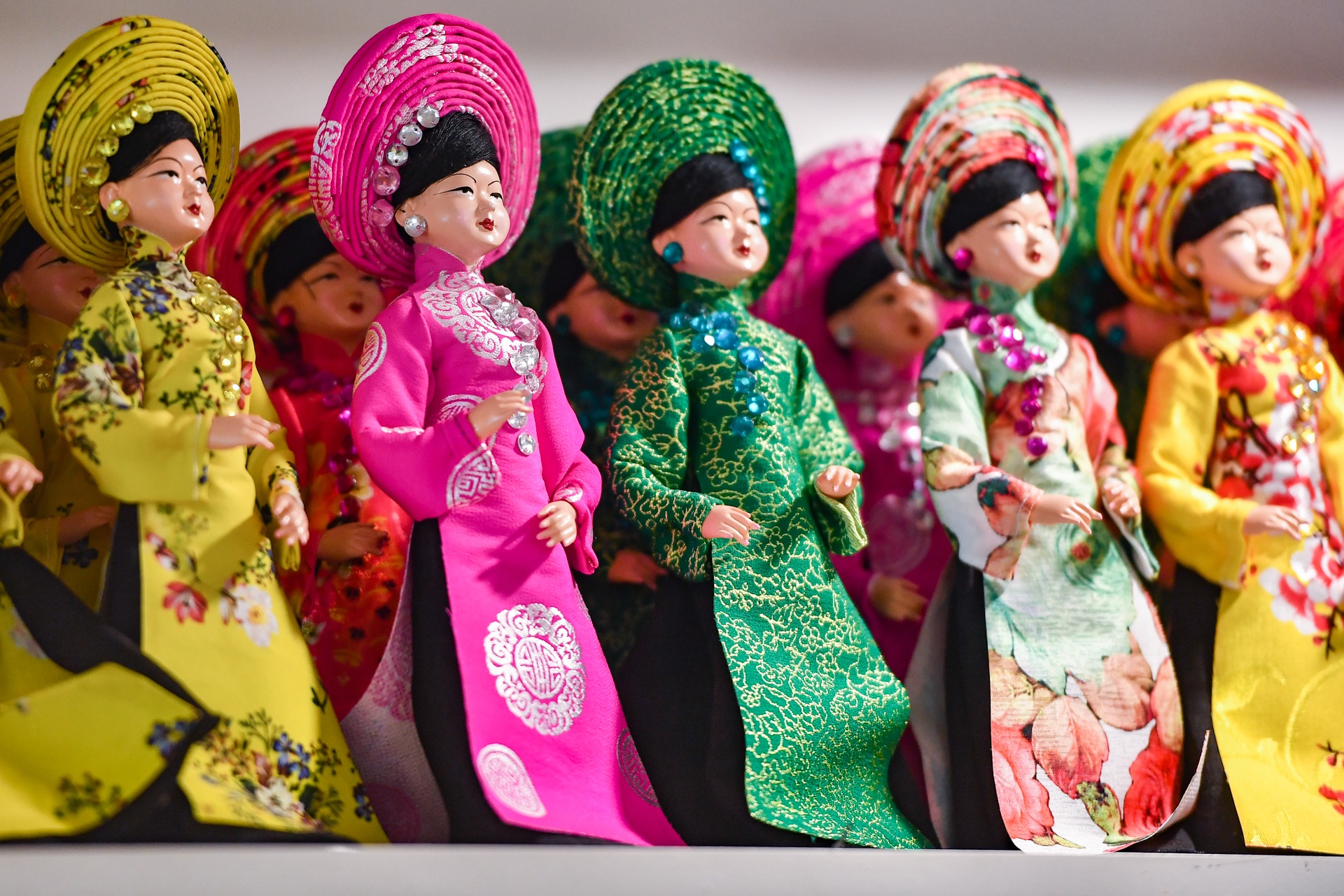 trang phuc truyen thong cua dan toc Viet Nam qua bup be anh 18