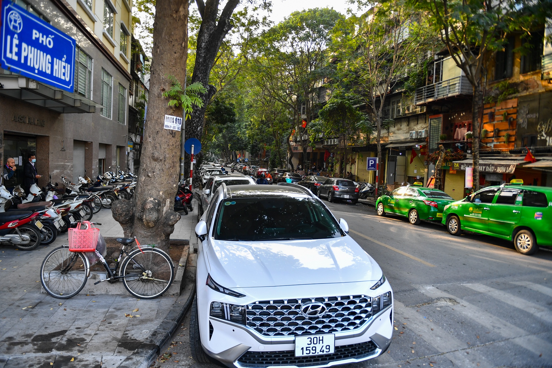 5 tuyen pho Ha Noi cho phep kinh doanh tren via he anh 8