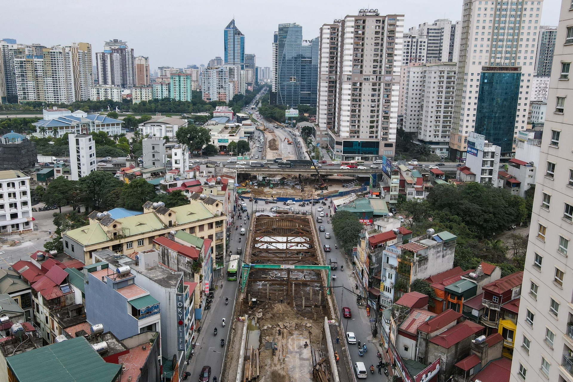 ham chui le van luong anh 2