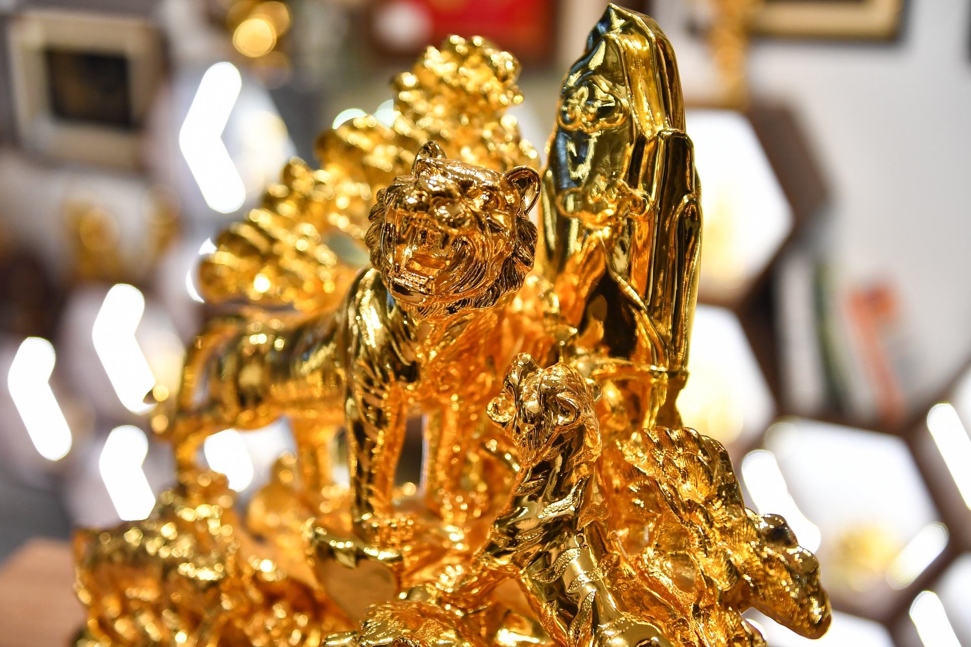 Tuong ho ma vang tien trieu hut khach dip Tet Nham Dan anh 8