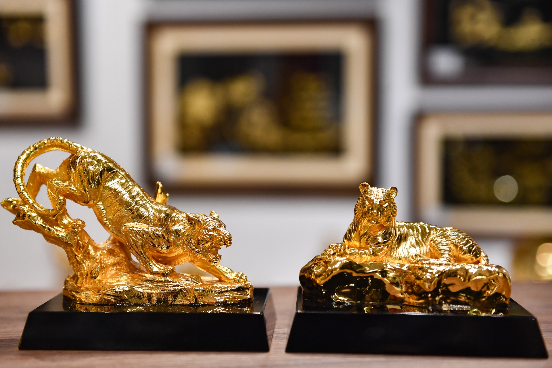 Tuong ho ma vang tien trieu hut khach dip Tet Nham Dan anh 13