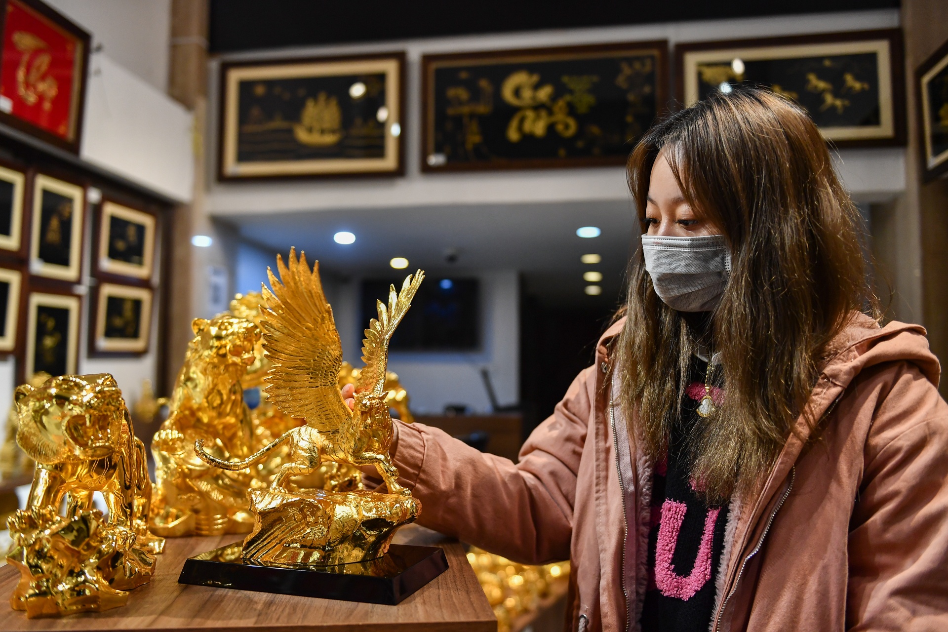 Tuong ho ma vang tien trieu hut khach dip Tet Nham Dan anh 6