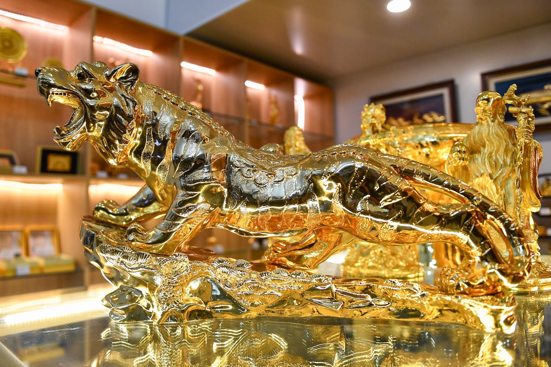 Tuong ho ma vang tien trieu hut khach dip Tet Nham Dan anh 3