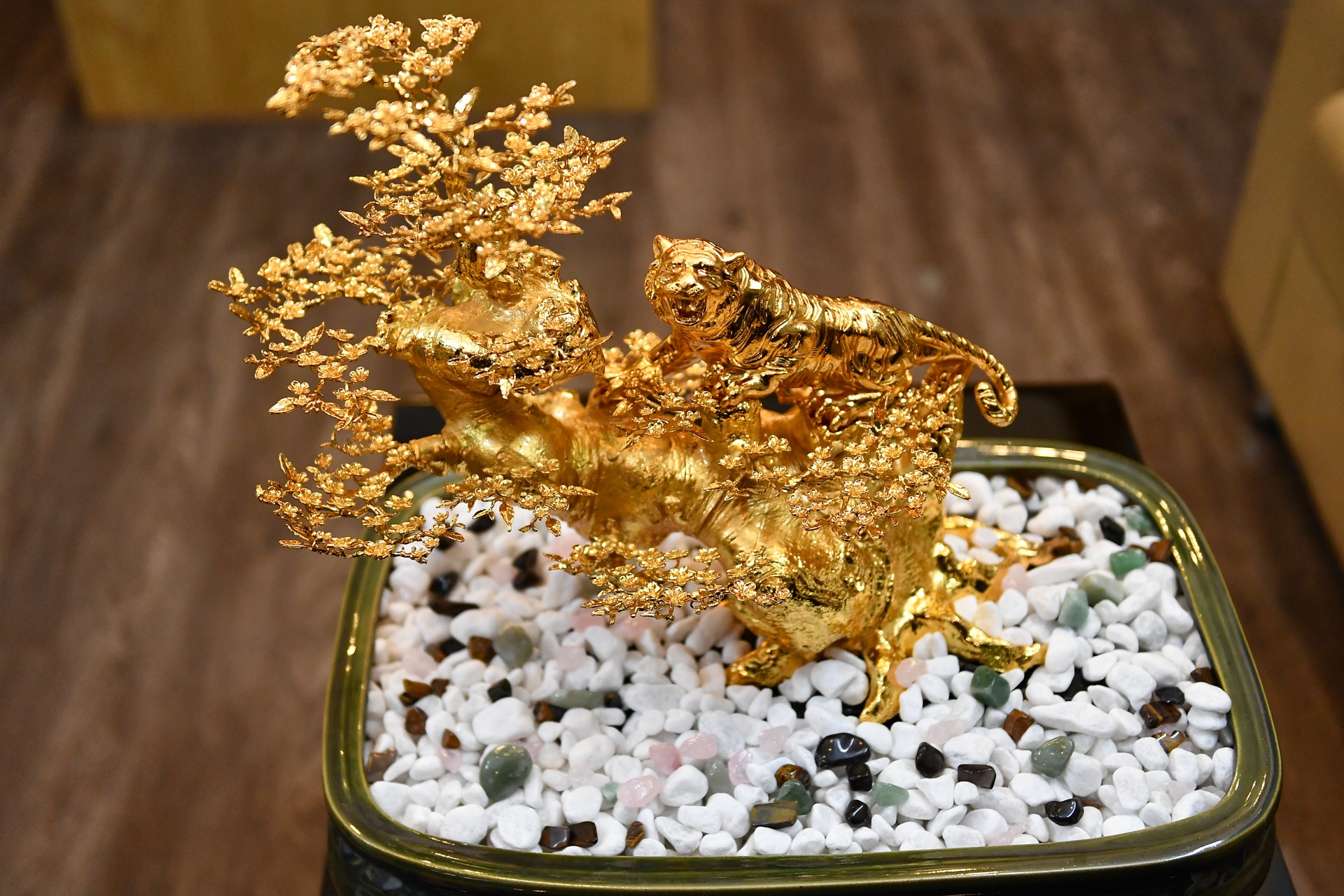 Tuong ho ben cay mai vang gia 80 trieu dong hinh anh