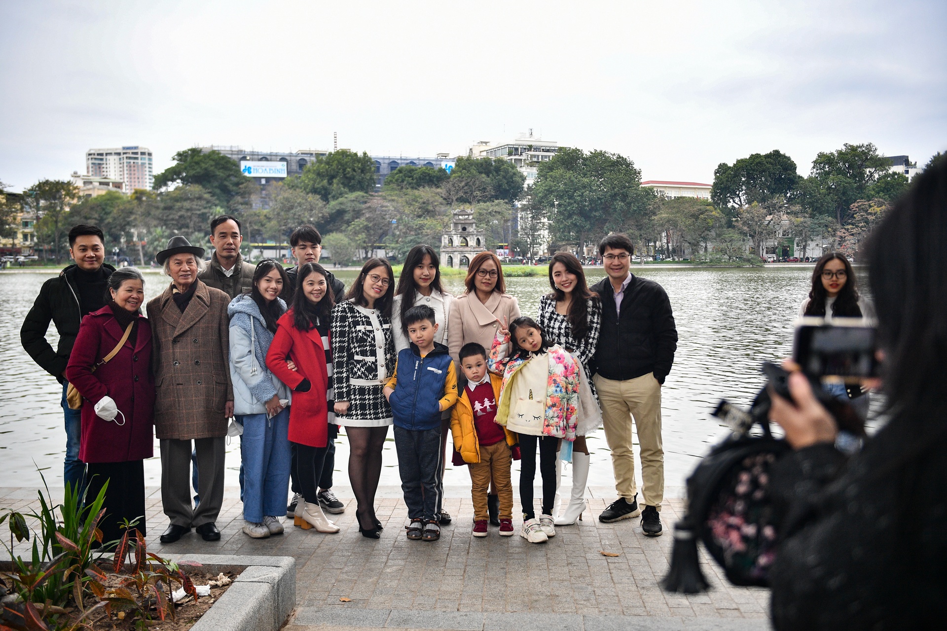 Dong nghit nguoi du xuan ngay dau nam moi anh 3