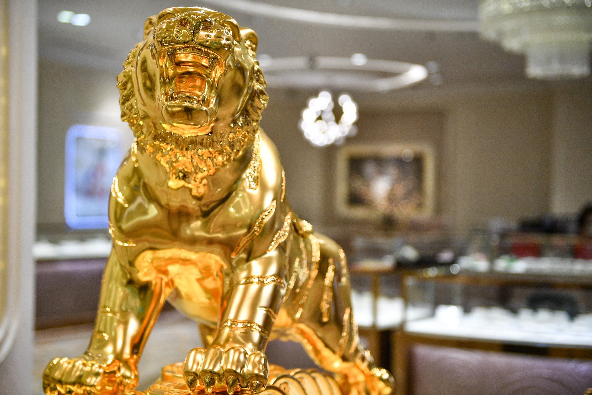 Tuong ho hon 1000 luong vang thu hut khach sat ngay via Than Tai anh 3