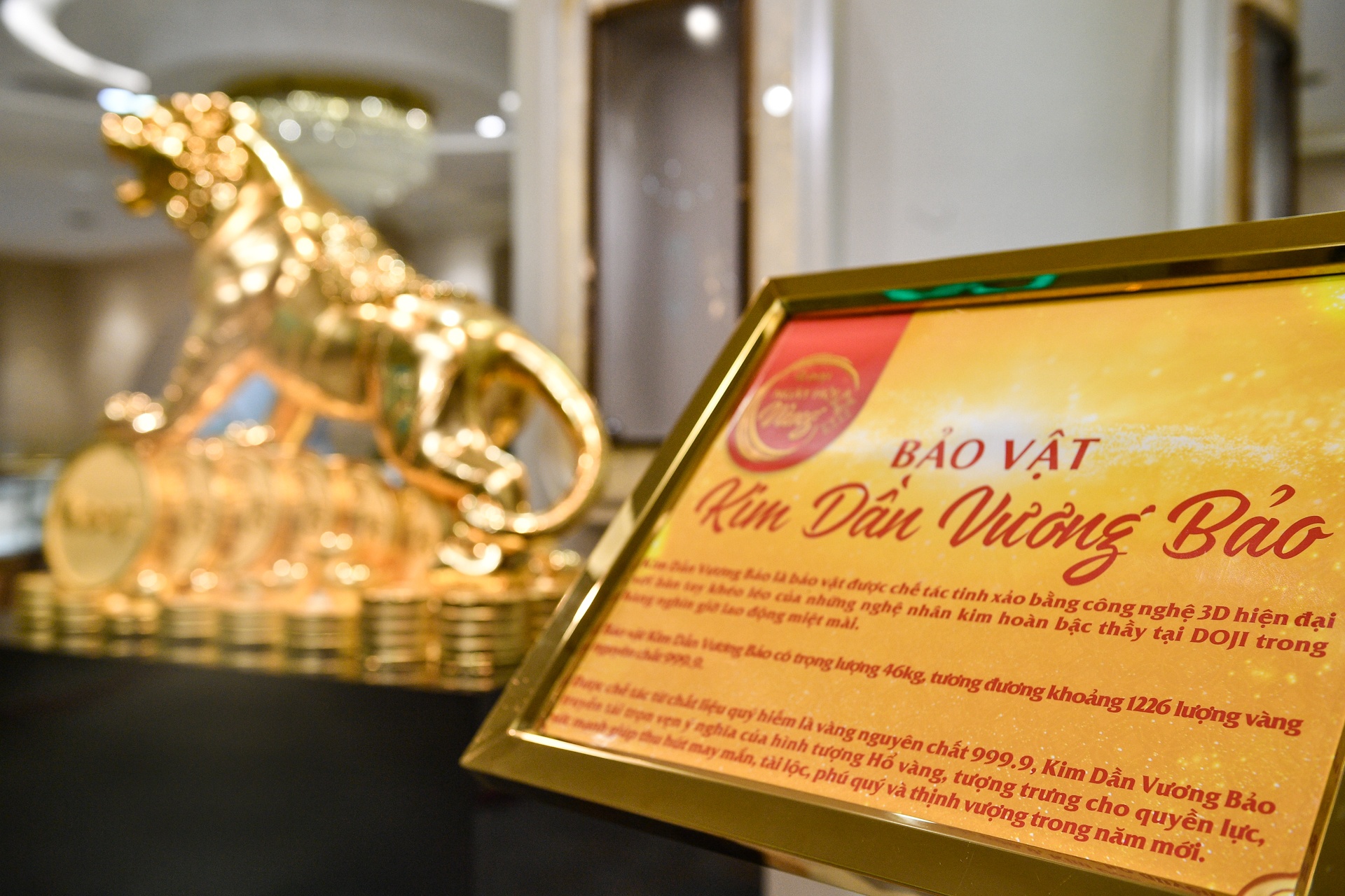 Tuong ho hon 1000 luong vang thu hut khach sat ngay via Than Tai anh 2