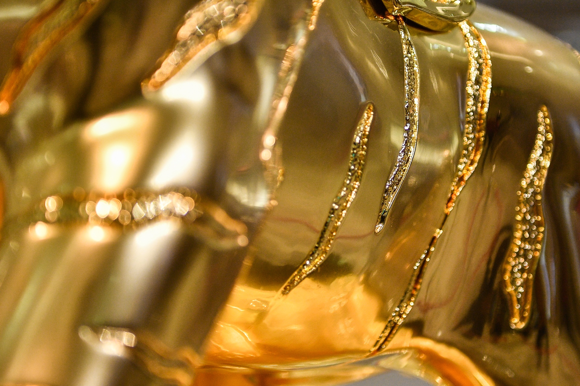 Tuong ho hon 1000 luong vang thu hut khach sat ngay via Than Tai anh 5