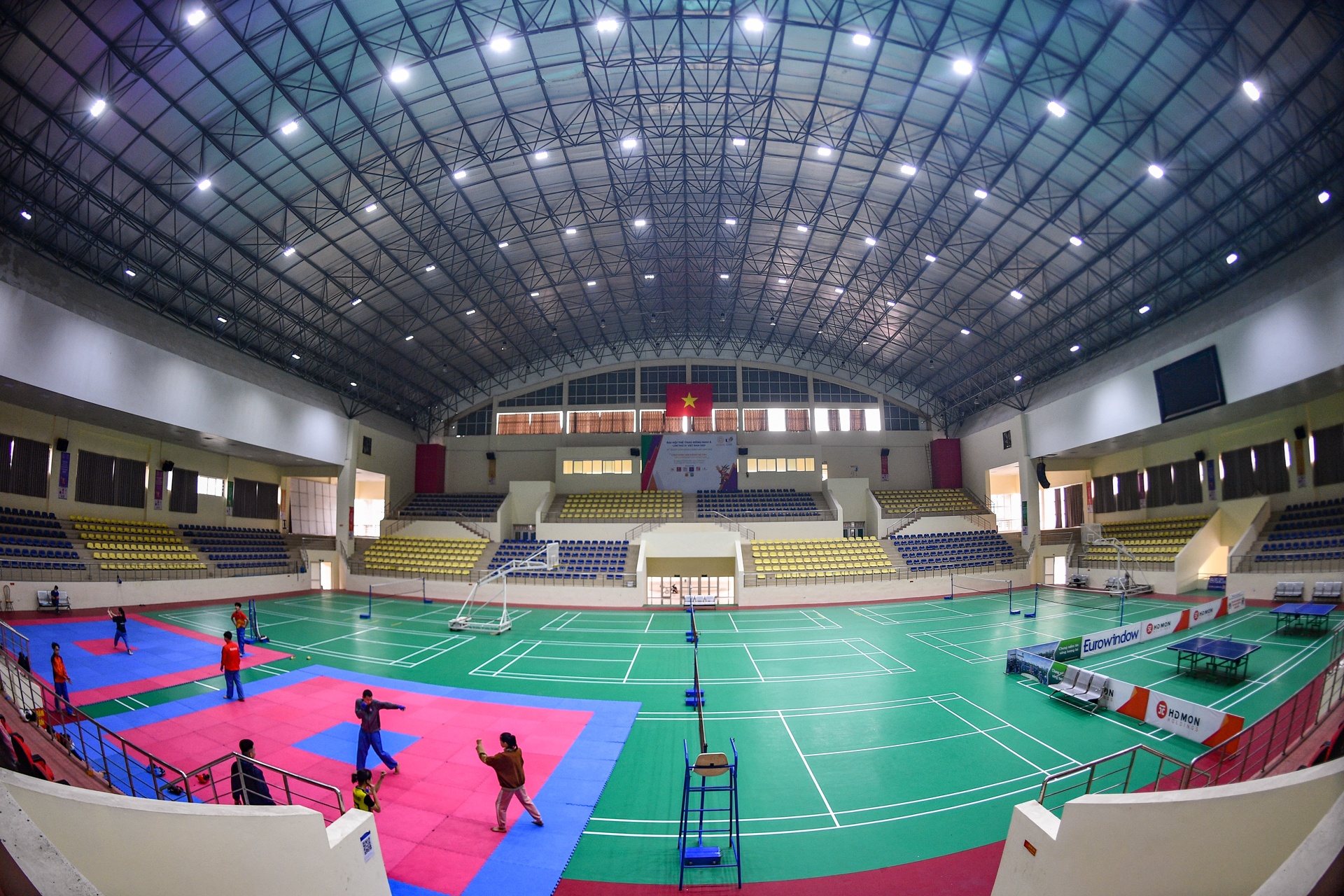 Hai nha thi dau ngoai thanh Ha Noi san sang cho SEA Games 31 anh 2