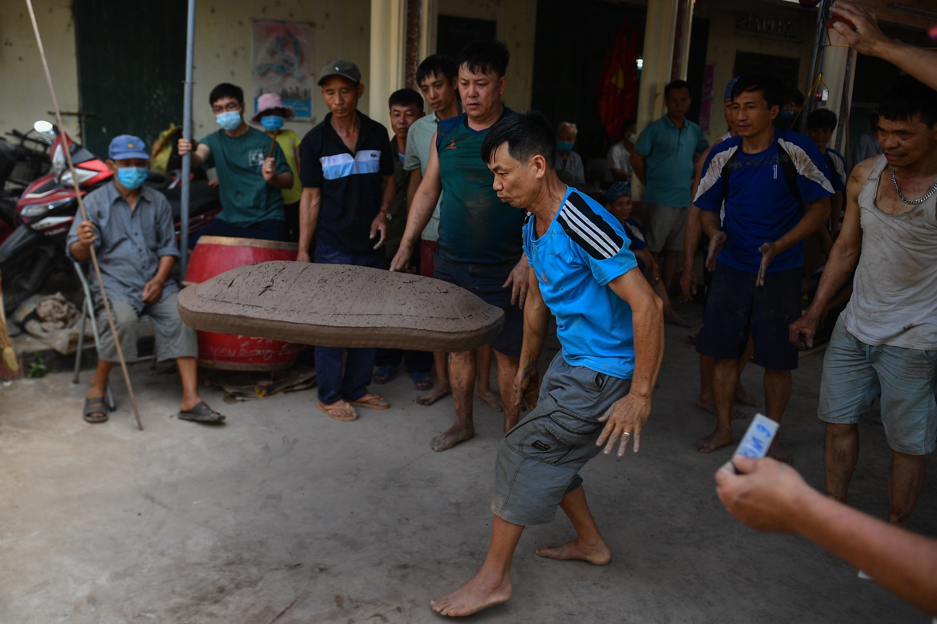 Phao dat Tu Ky no to ngang sam dip 30/4 anh 6