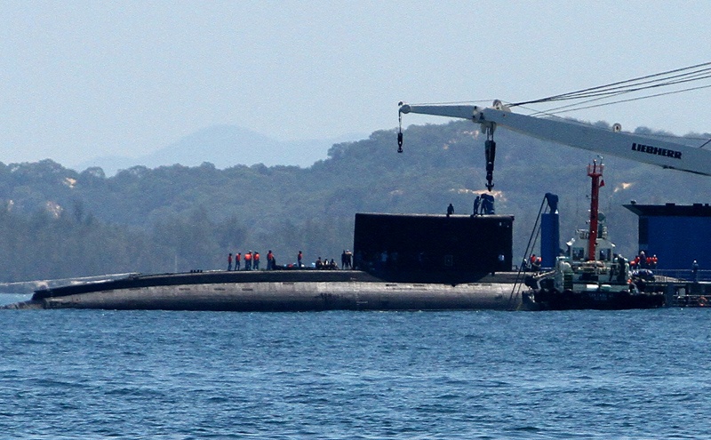 Tau ngam 185 - Khanh Hoa trong cang Lu doan 189 hinh anh