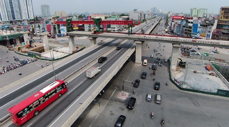 Giao lo 4 tang dau tien o Viet Nam dang hinh thanh hinh anh