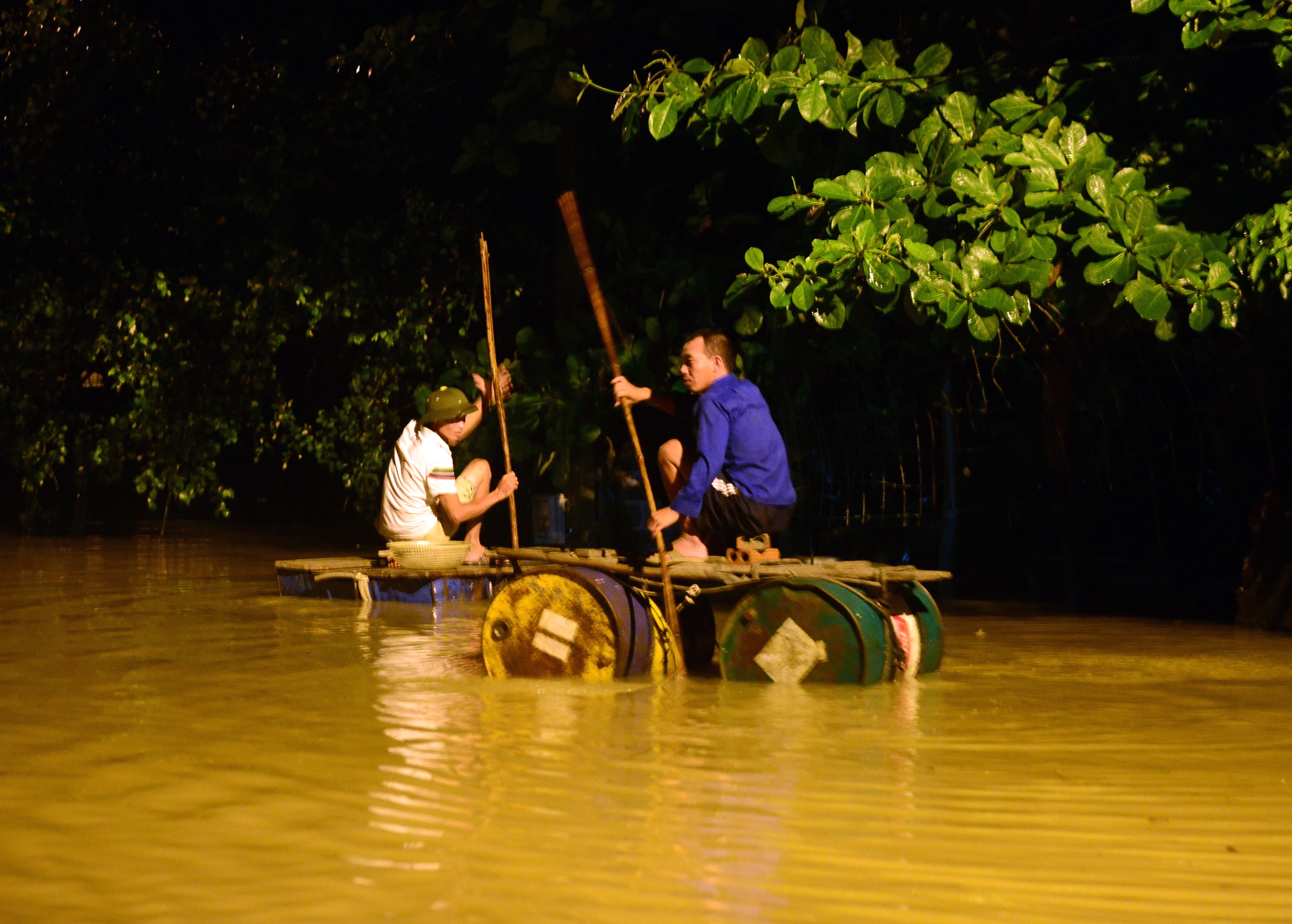 Doc deo But ngap sau trong dem hinh anh