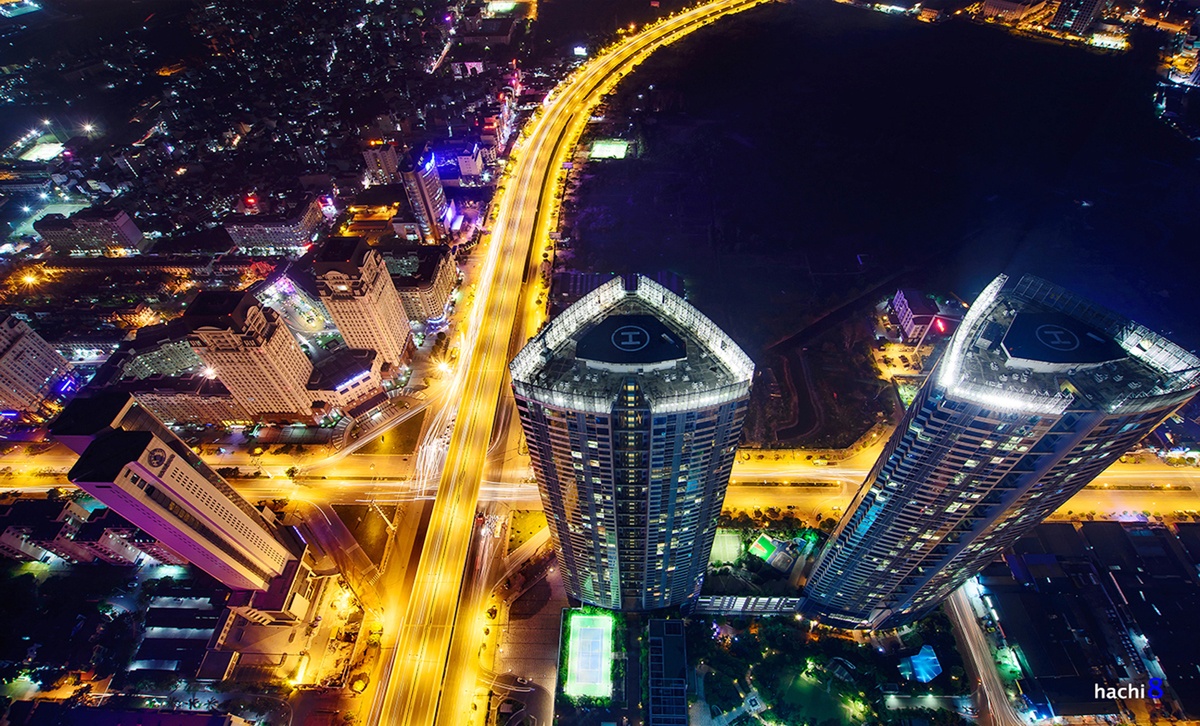 Các công trình hiện đại thể hiện sự phát triển của thủ đô như tác phẩm 