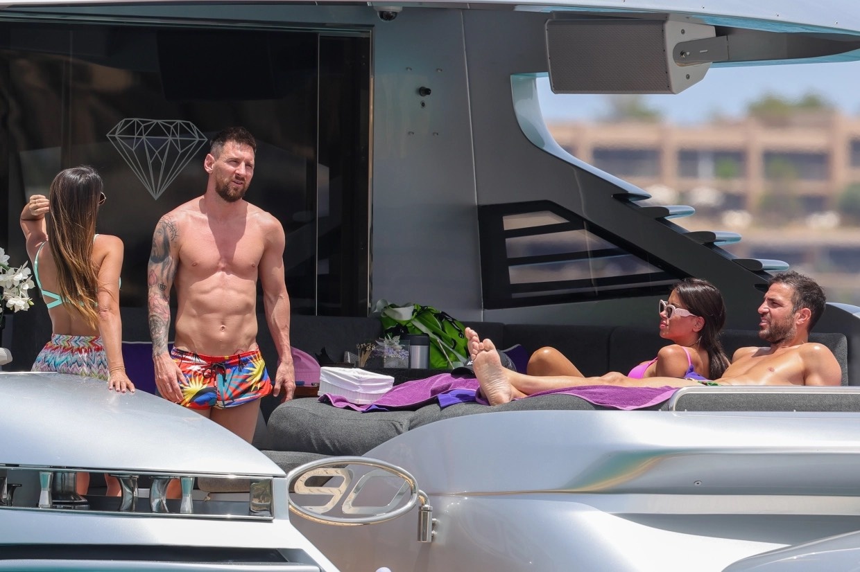 Dan danh thu tham gia sinh nhat Messi anh 1