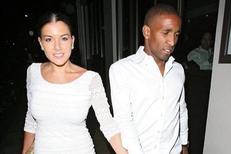 moi tinh hoa hau va van dong vien noi tieng anh 5