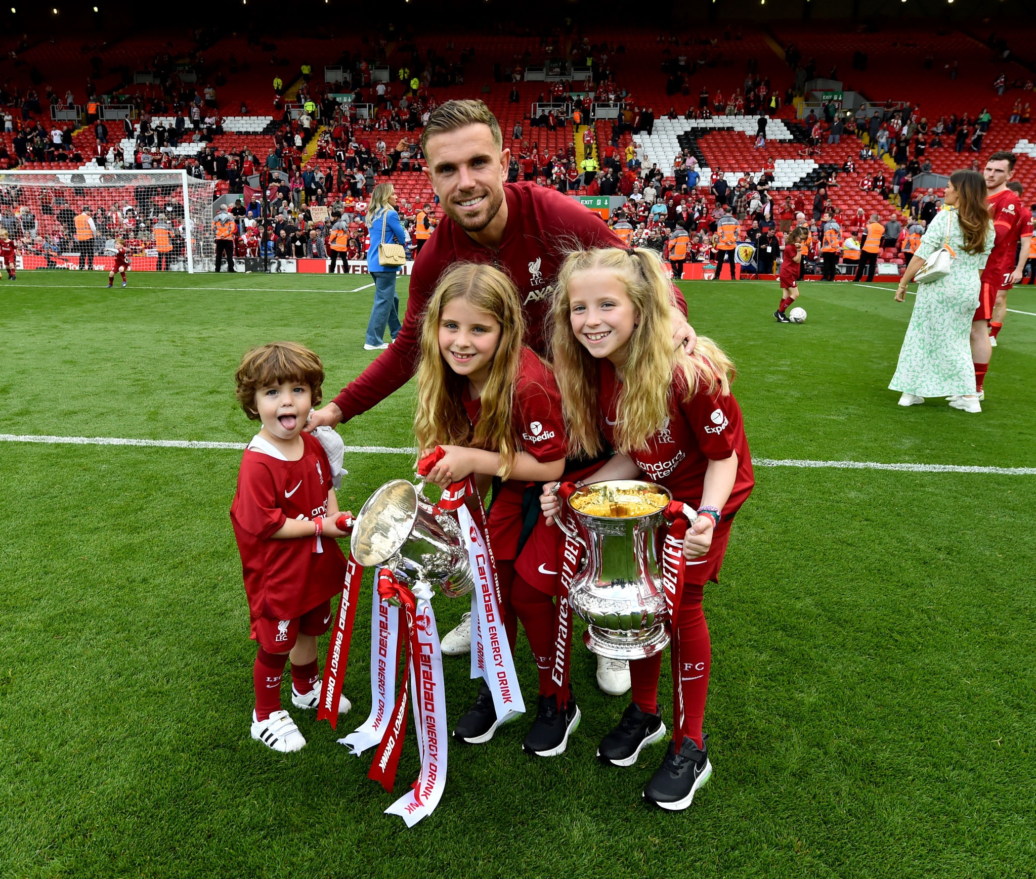 Bong hong lang tham phia sau doi truong Liverpool anh 5