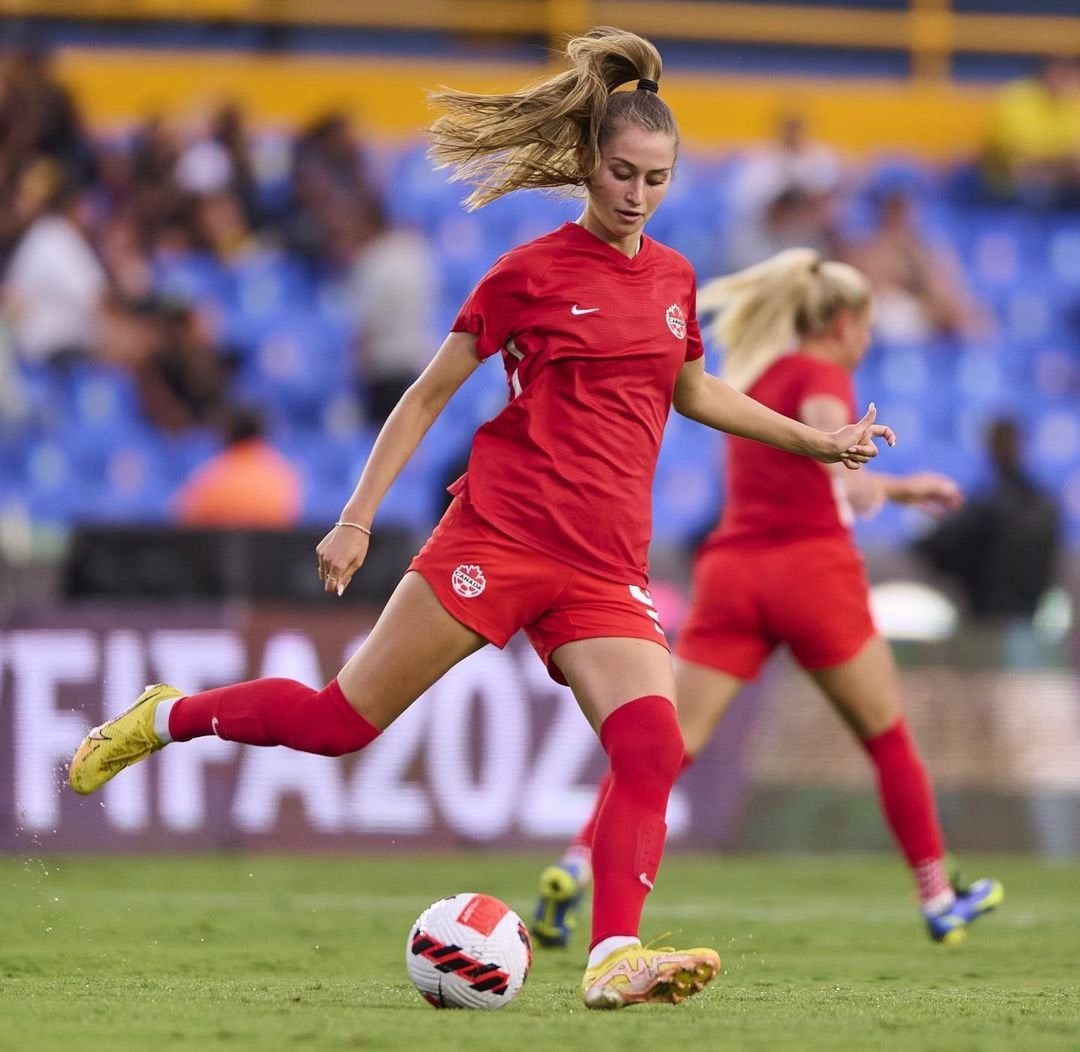 Ve dep cua Jordyn Huitema anh 2