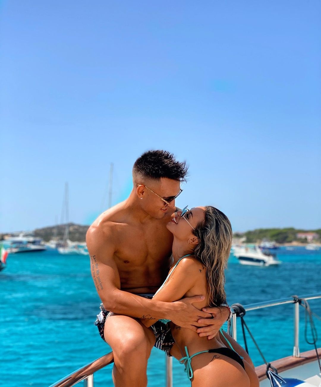 Ve dep nong bong cua ban gai Lautaro Martinez anh 6