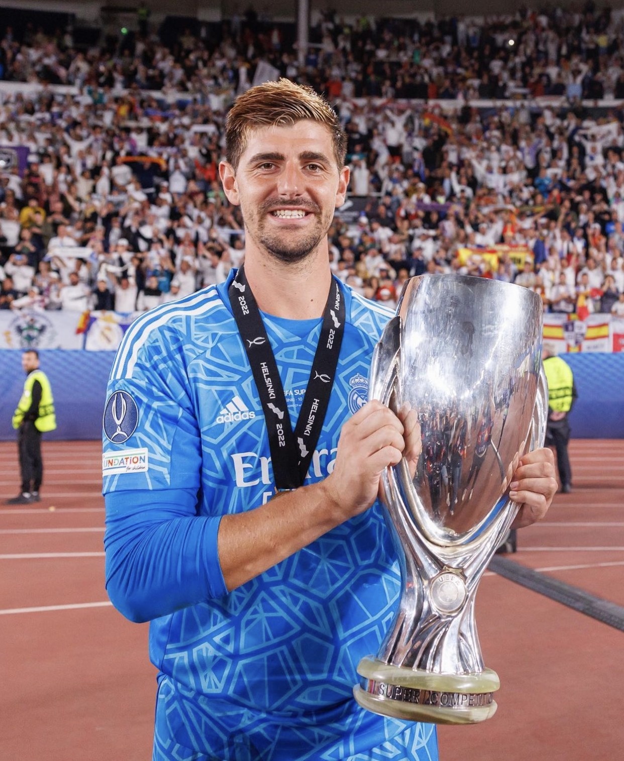 Ban gai cua Thibaut Courtois anh 1