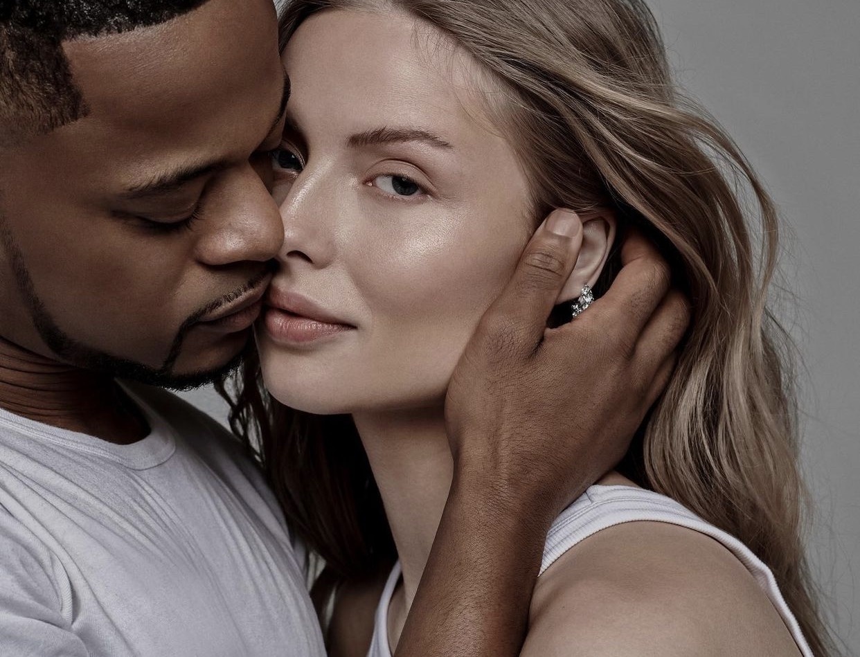 Ban gai Patrice Evra anh 7