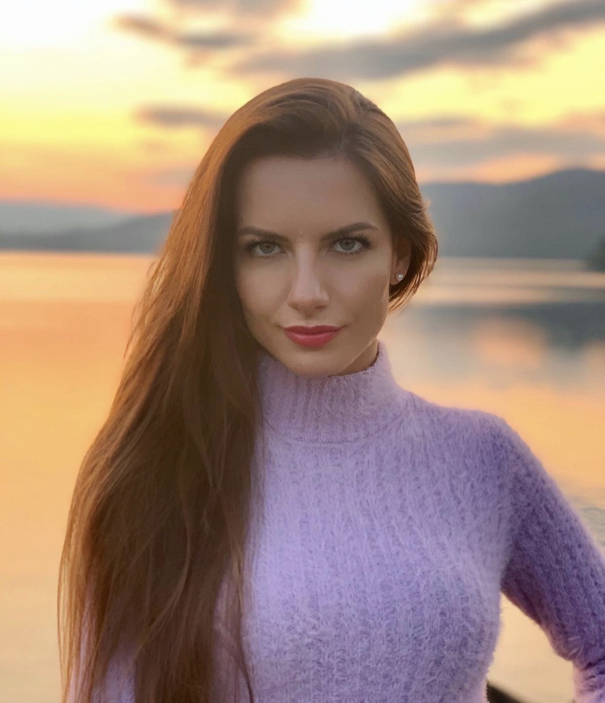 Chan dung Karolina Bojar anh 3