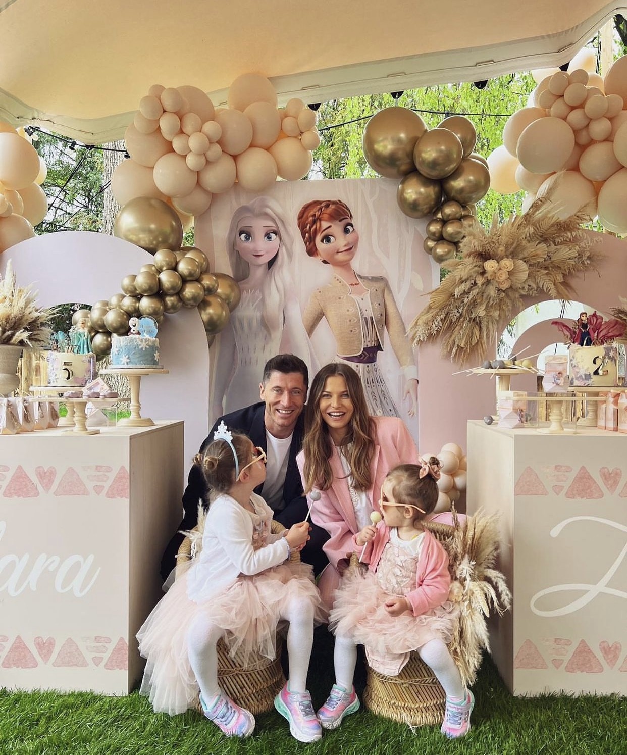 Vo Robert Lewandowski anh 3