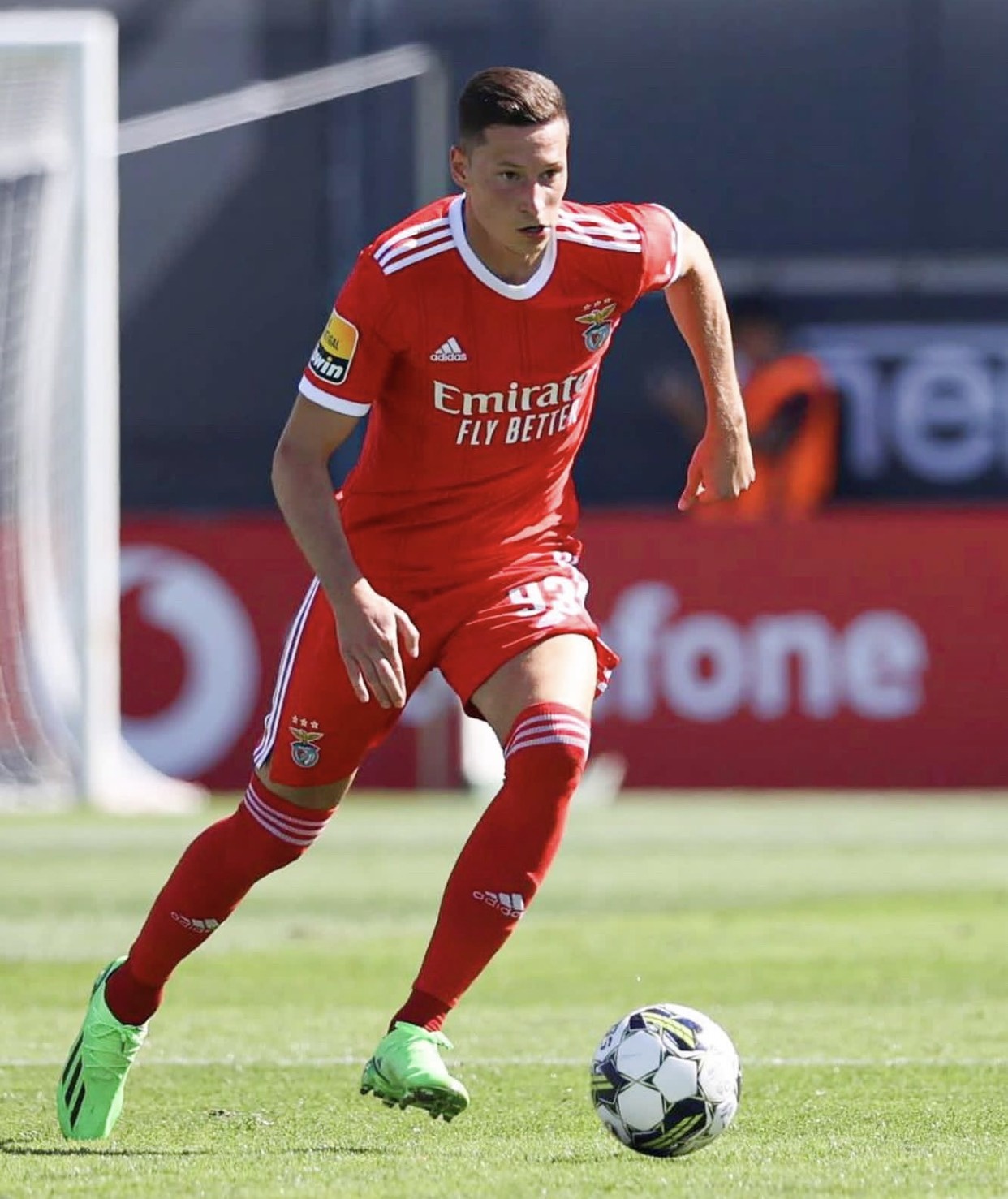 Ban gai Julian Draxler anh 1