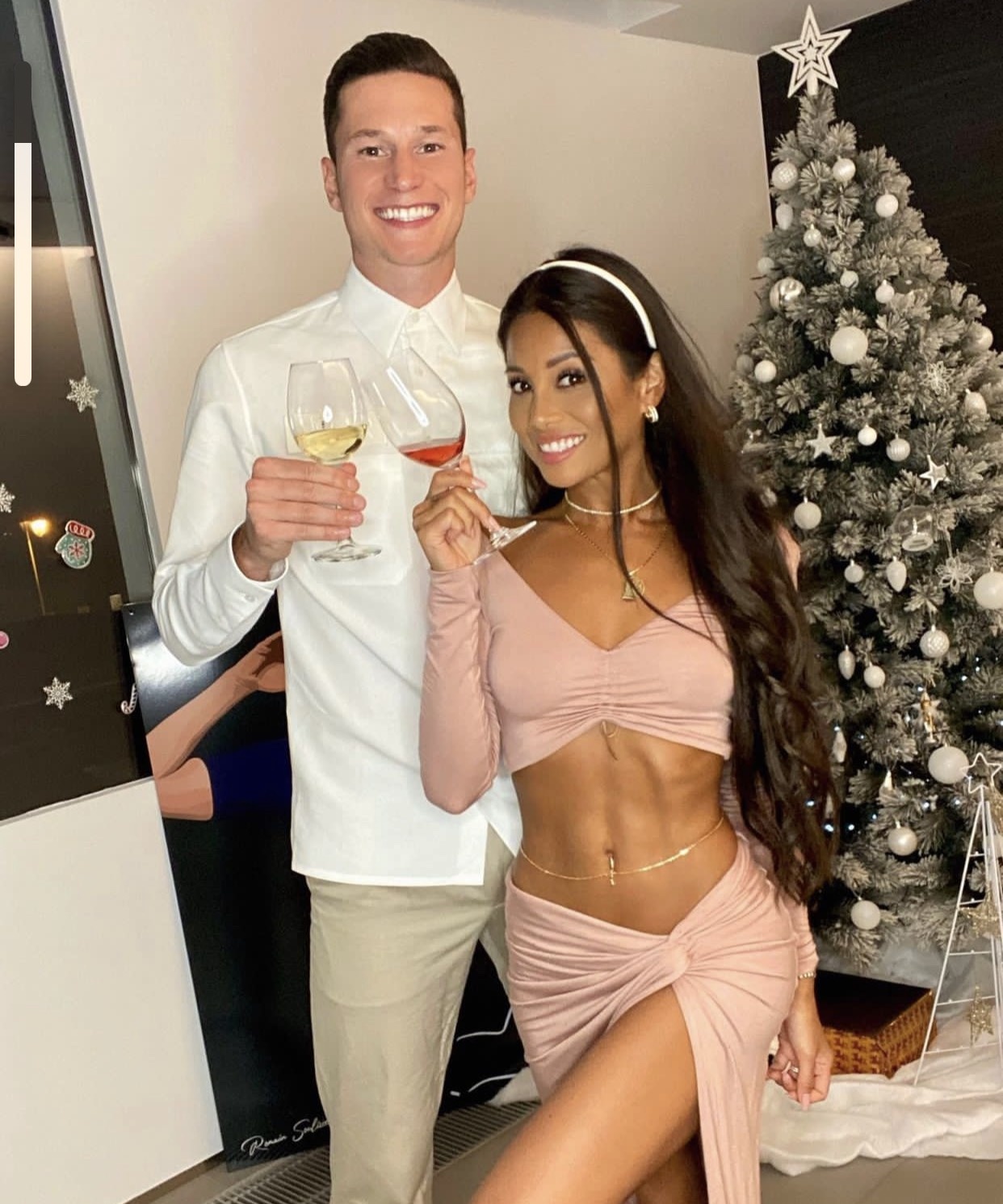 Ban gai Julian Draxler anh 3