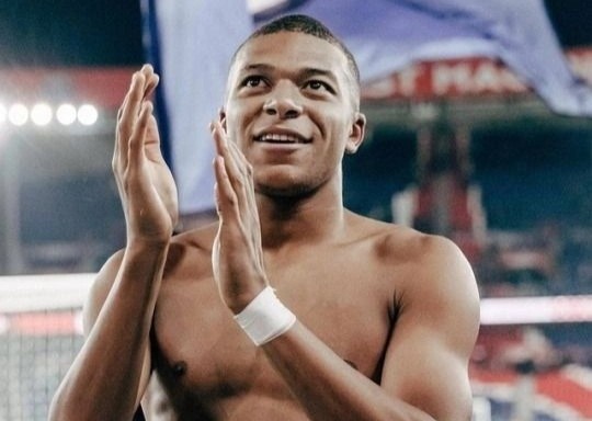 Che do an giau protein cua Mbappe hinh anh