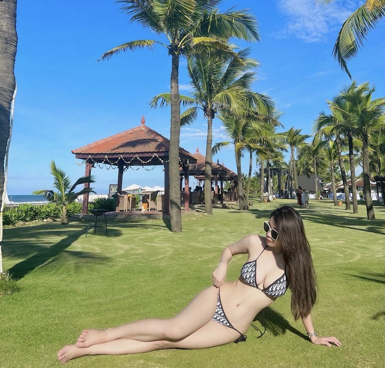 Chan dung Nhu Tuyen anh 7